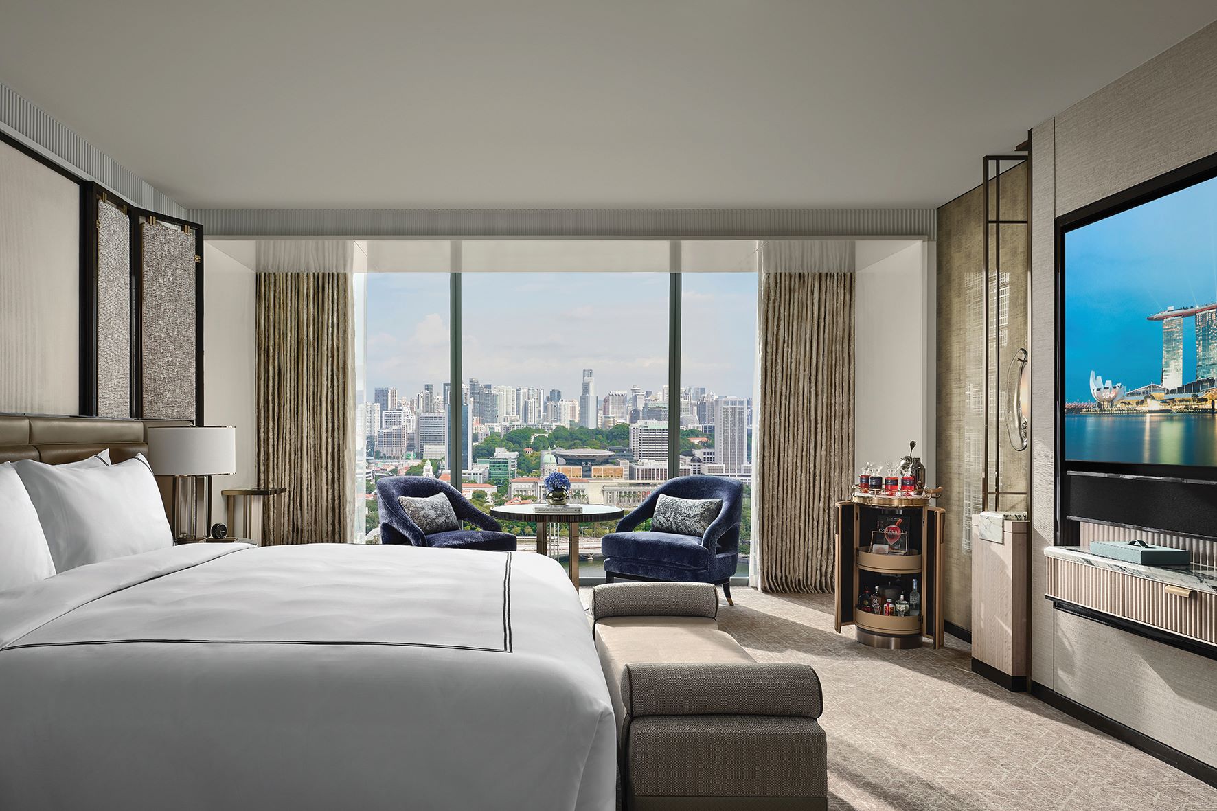 Single City View King Bed