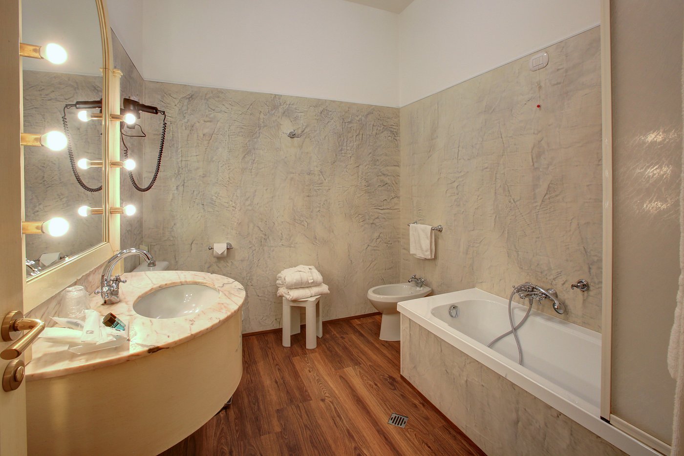 Double Single Deluxe