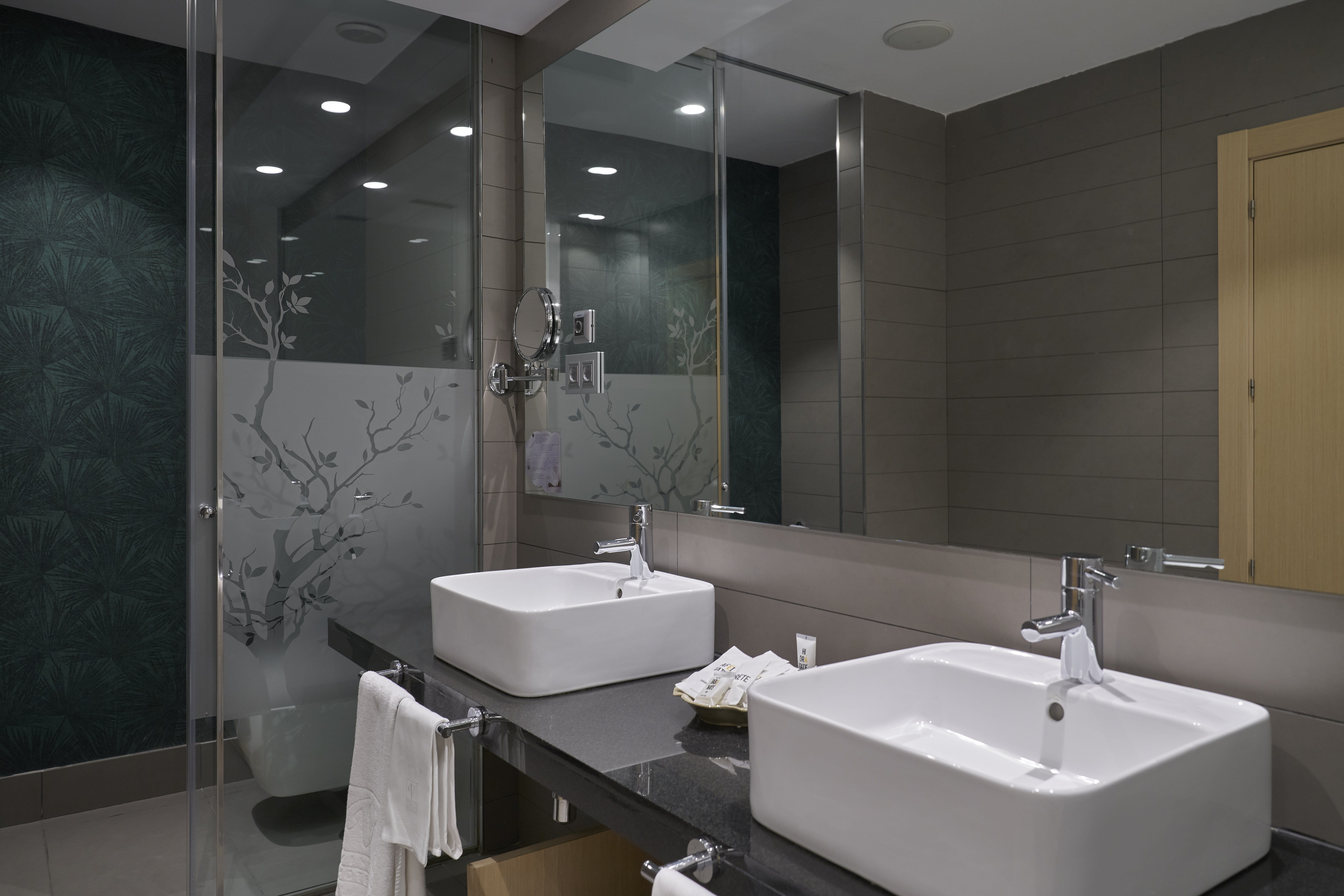 Double Single Superior