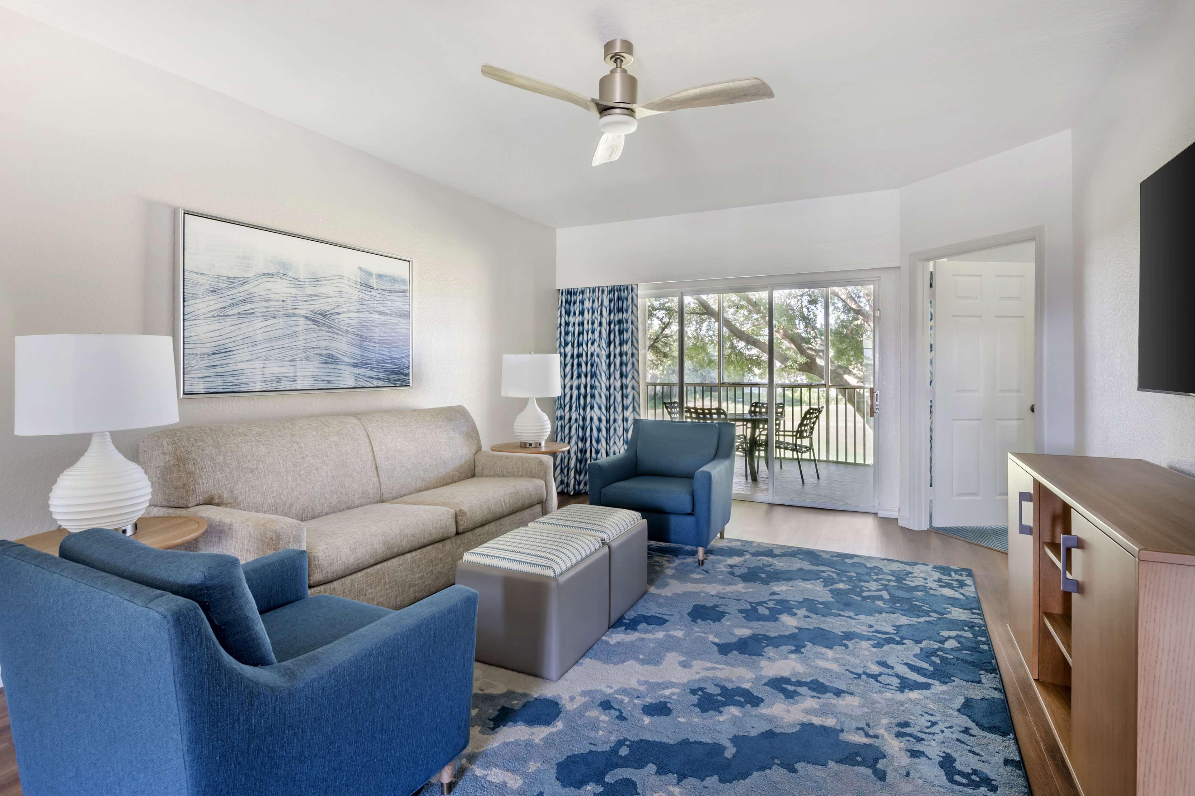 Suite Deluxe King Bed