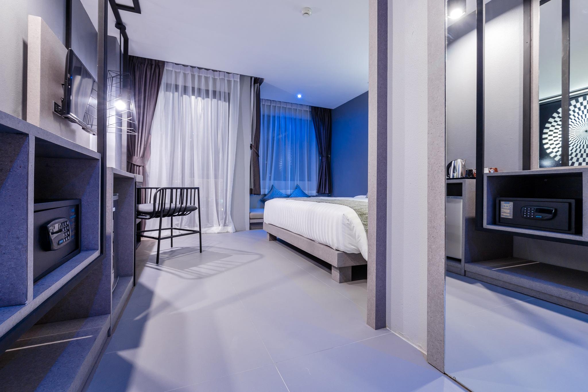 Double or Twin Standard