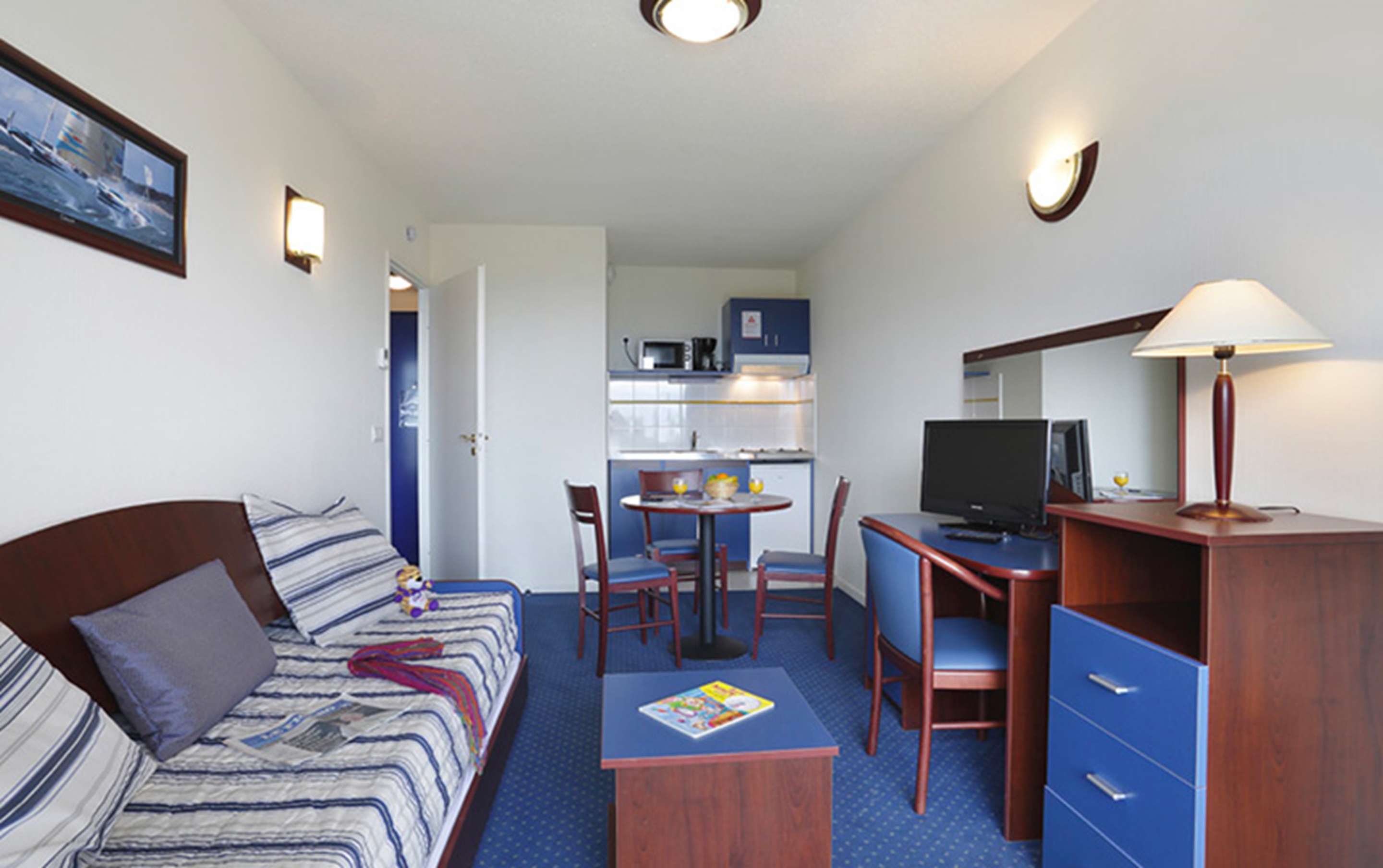 Apartment Capacity 4