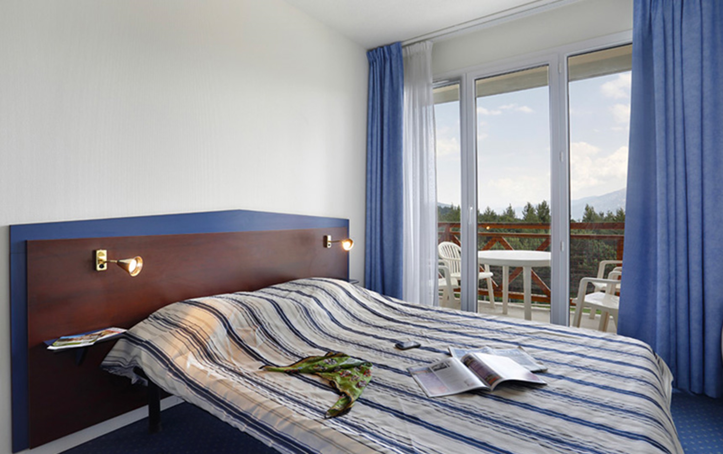 Apartment Capacity 4