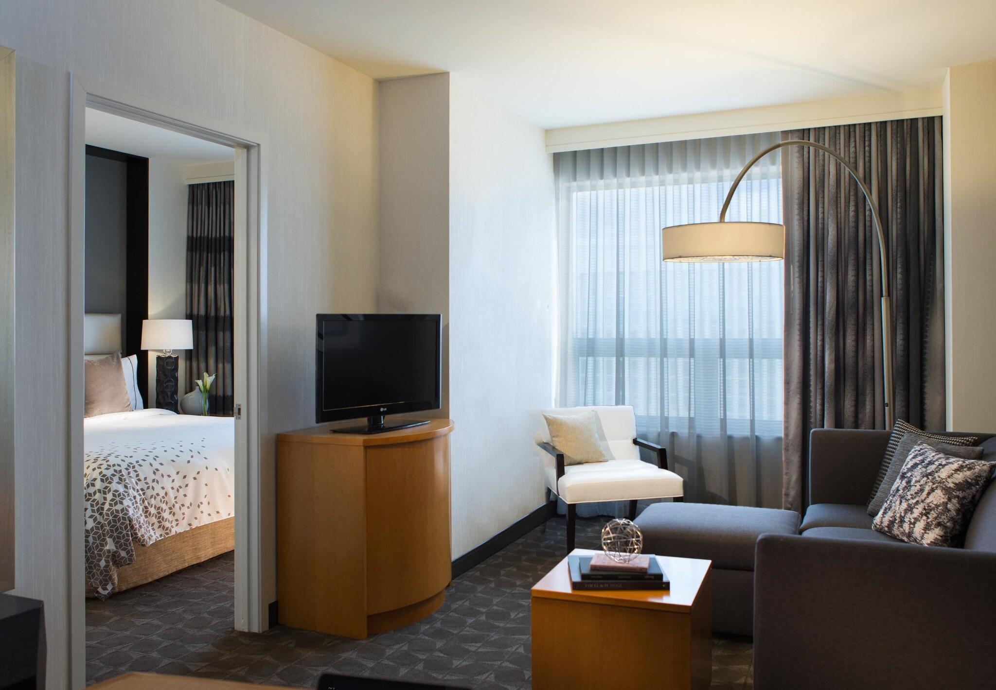 Suite Club King Bed