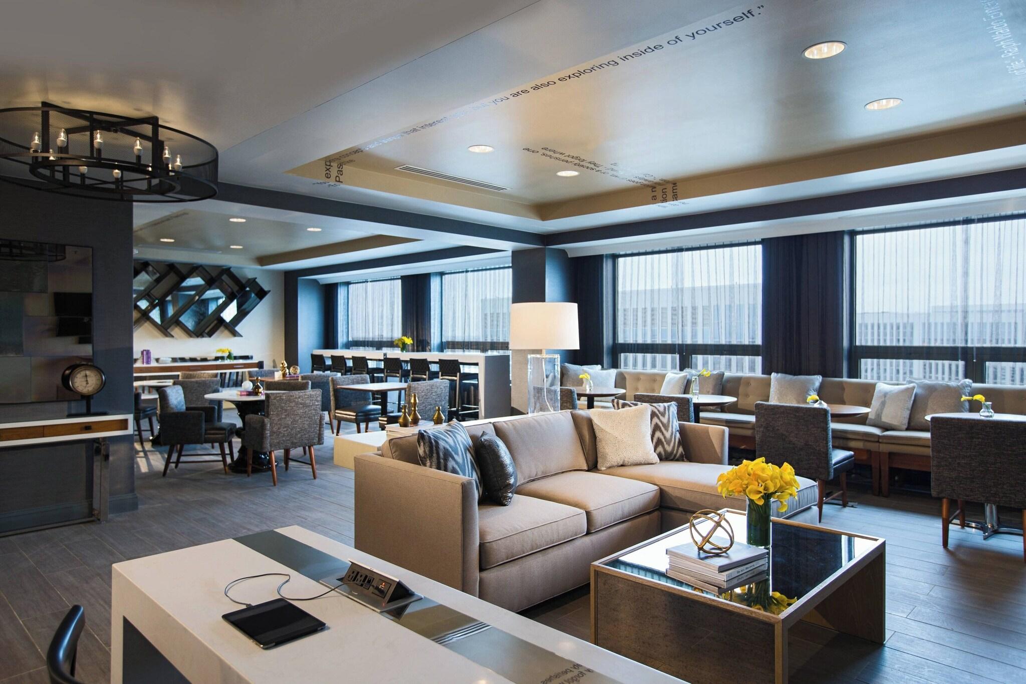 Suite Club King Bed