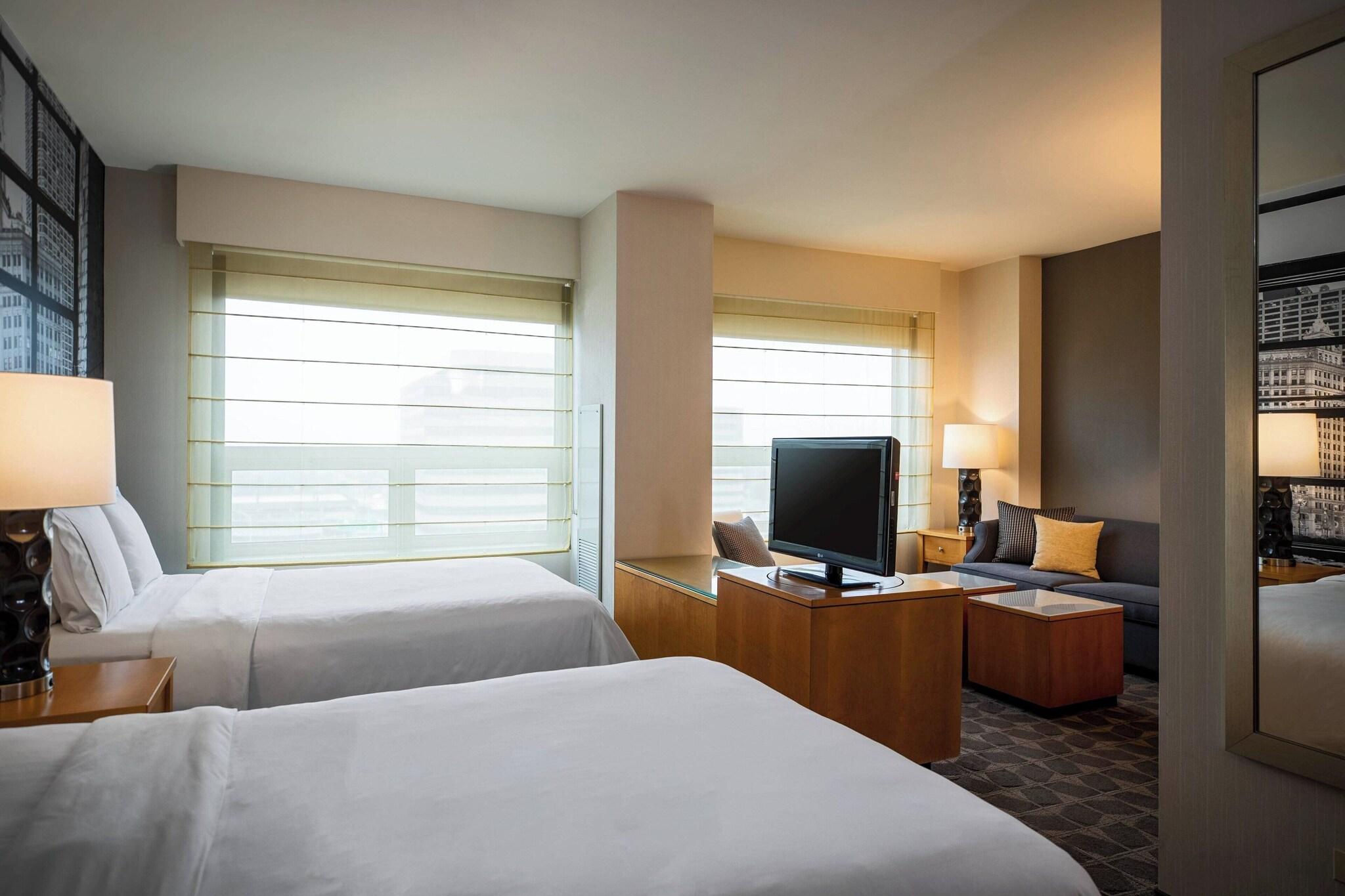 Studio Club King Bed