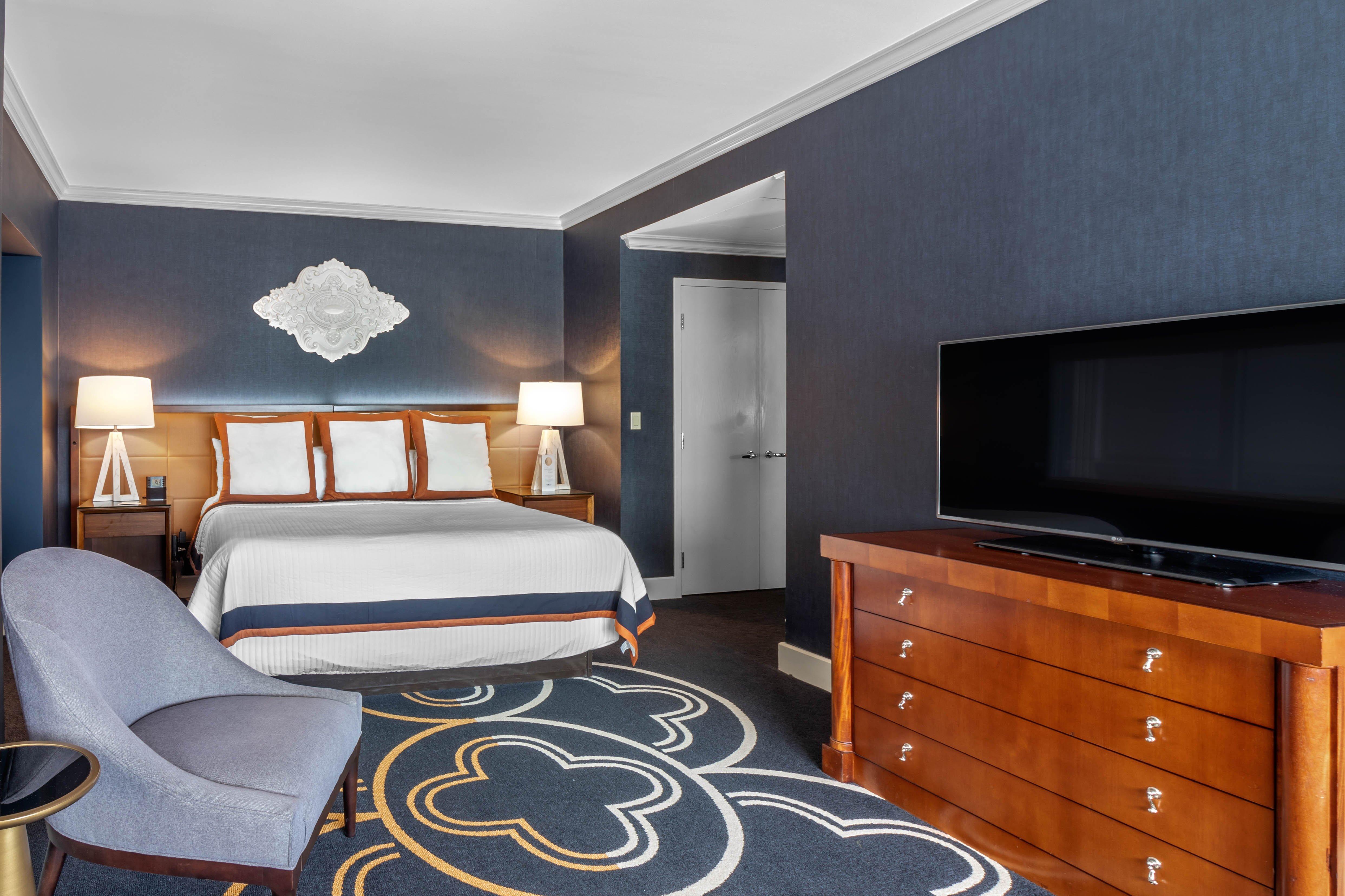 Suite Two Double Beds One Bedroom 