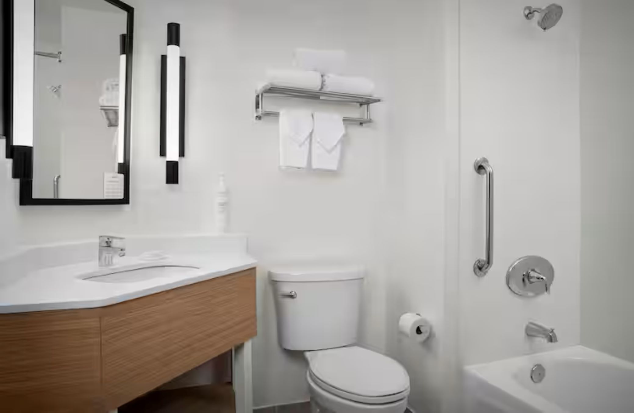 Twin Accessible-two Queen Beds