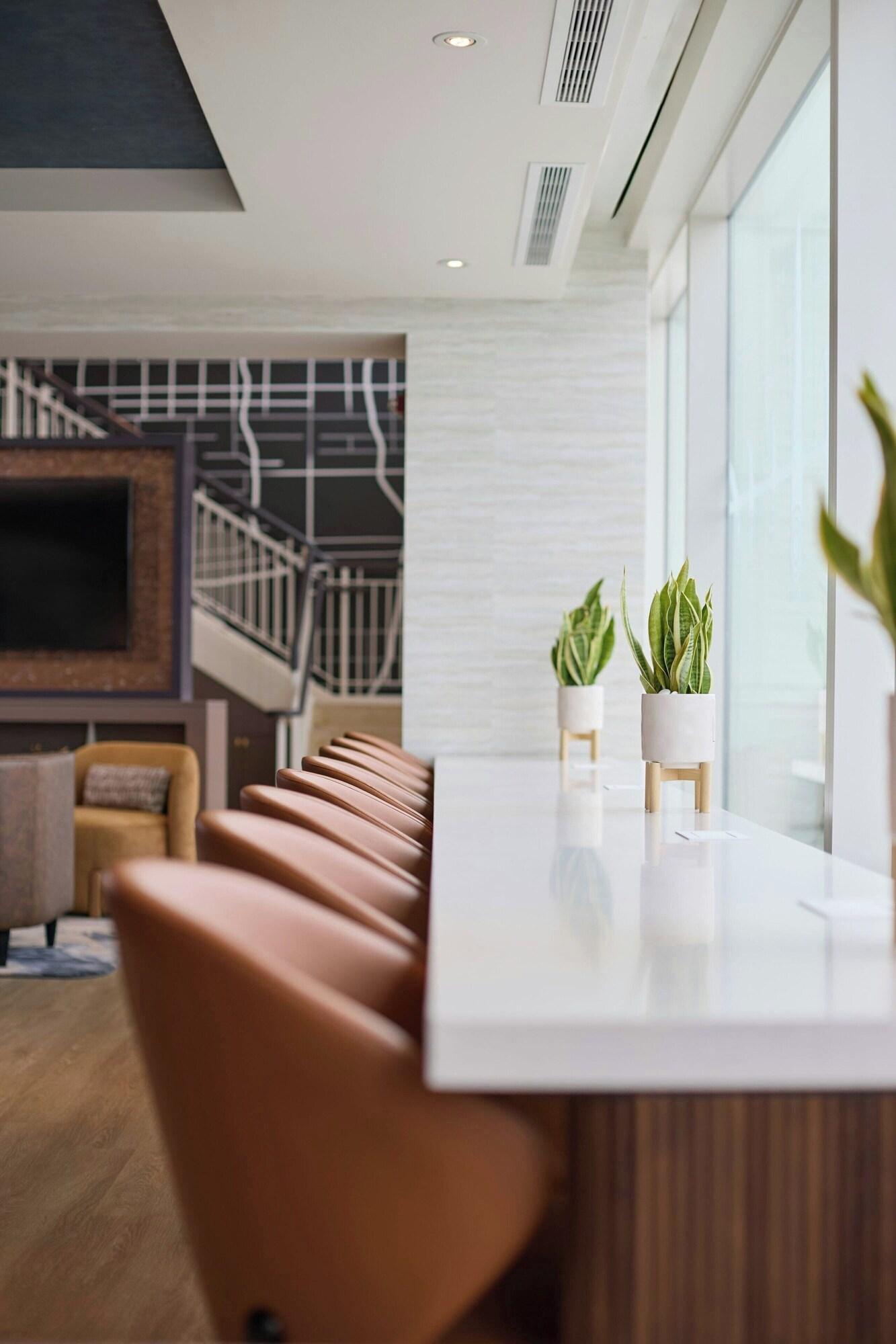 Double Club King Bed