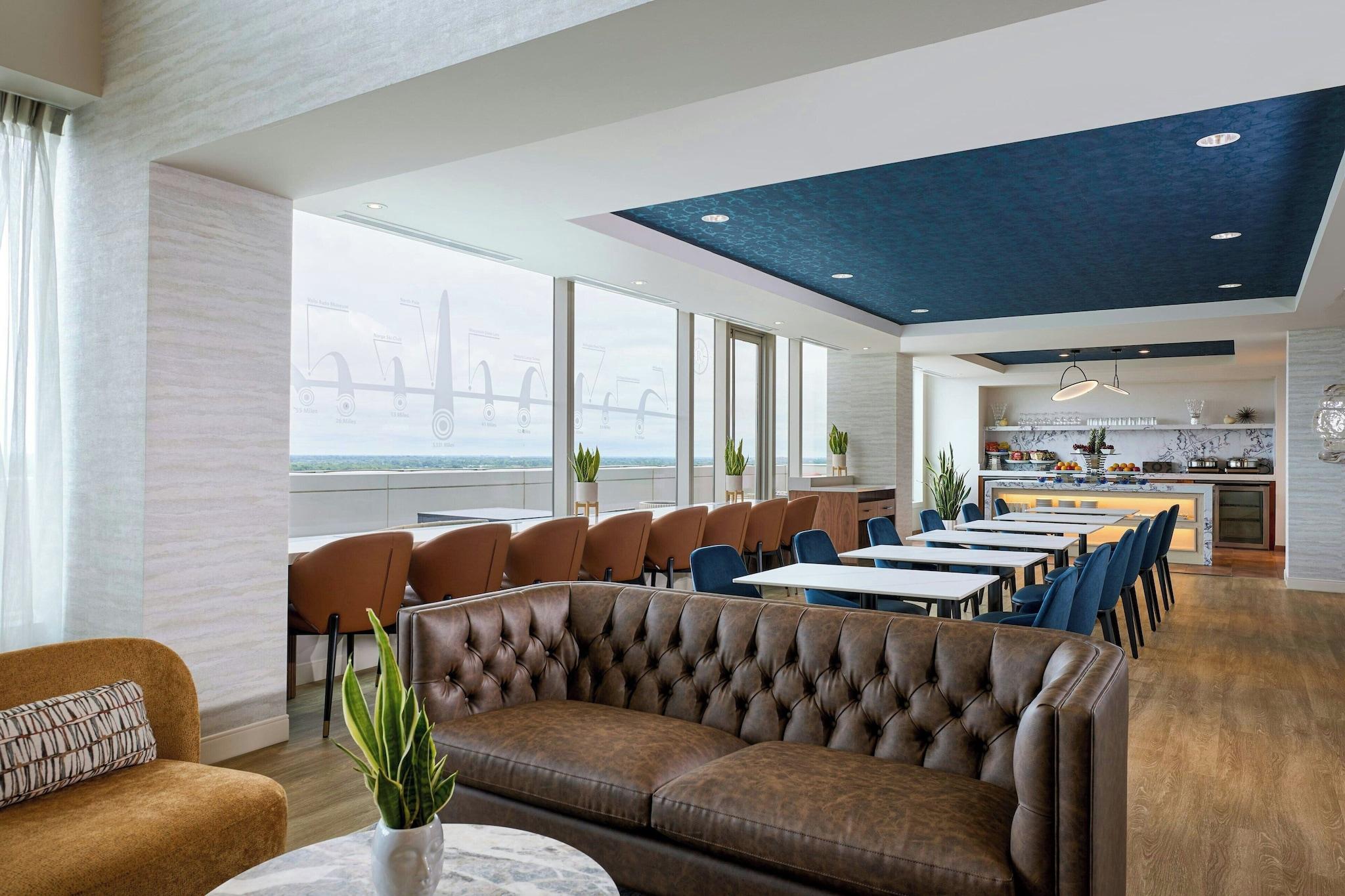 Double Club King Bed