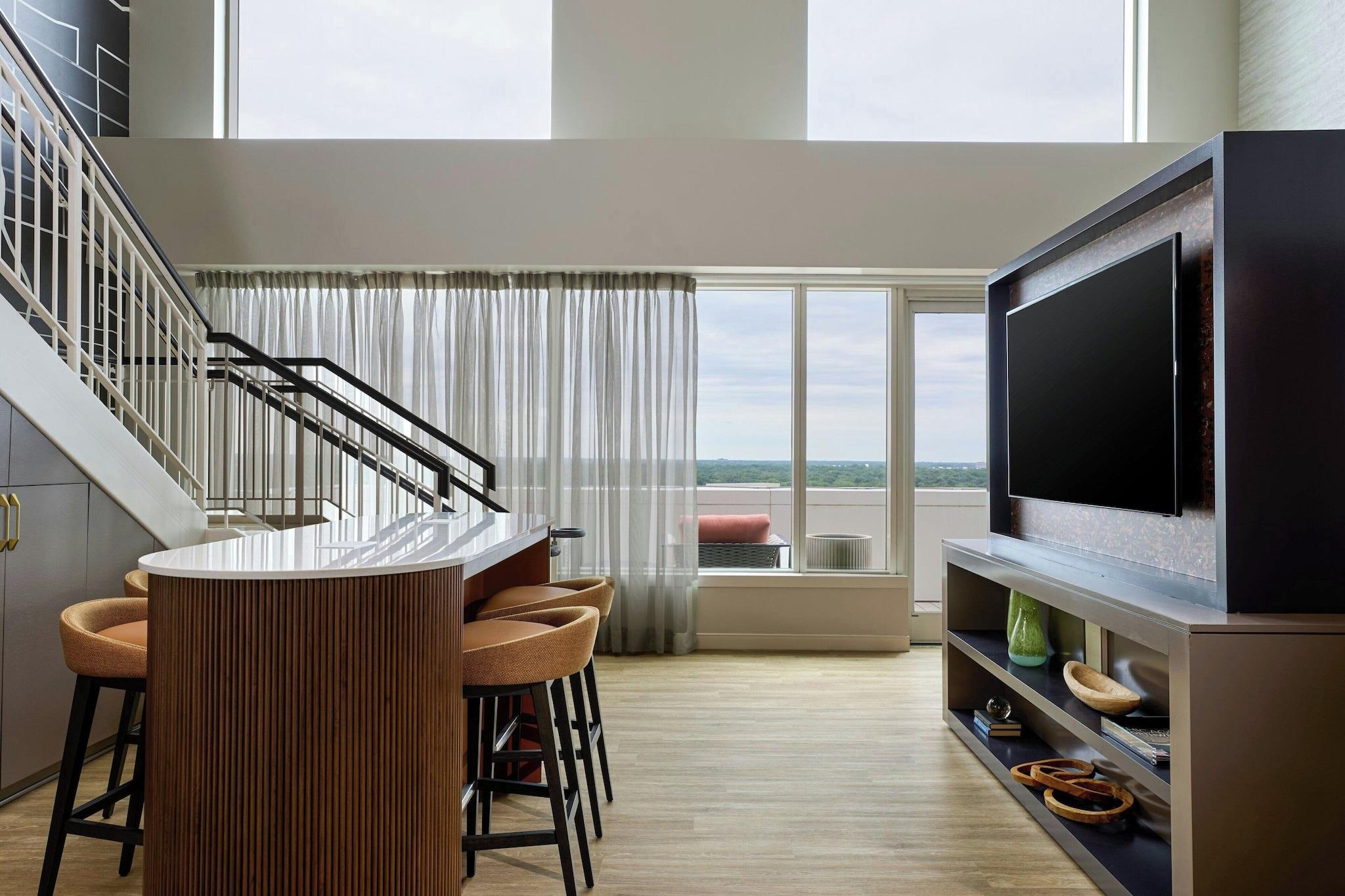 Double Club King Bed