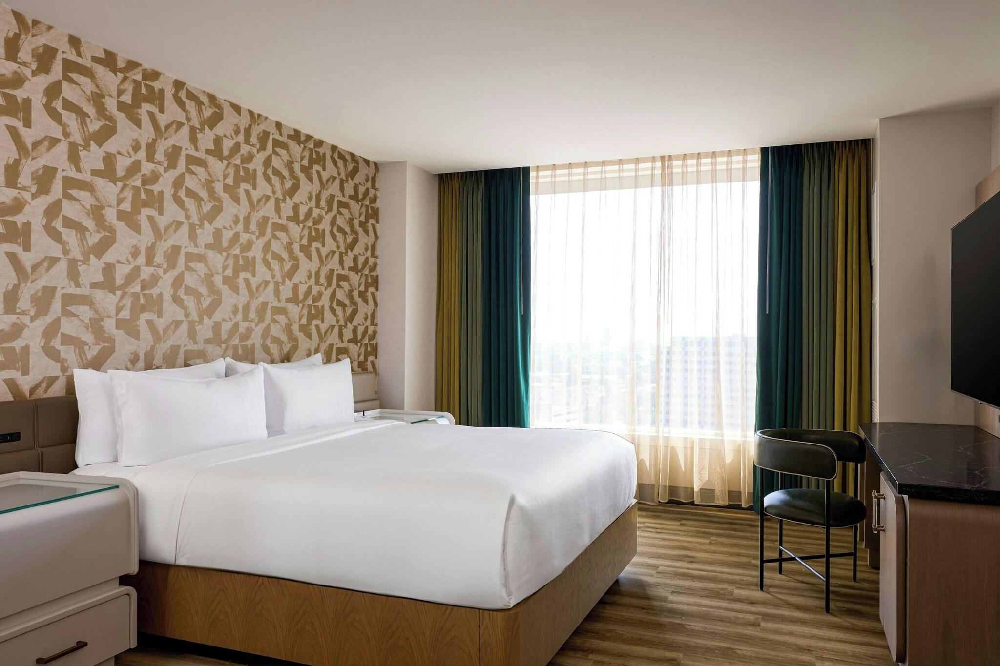 Suite King Bed One Bedroom 