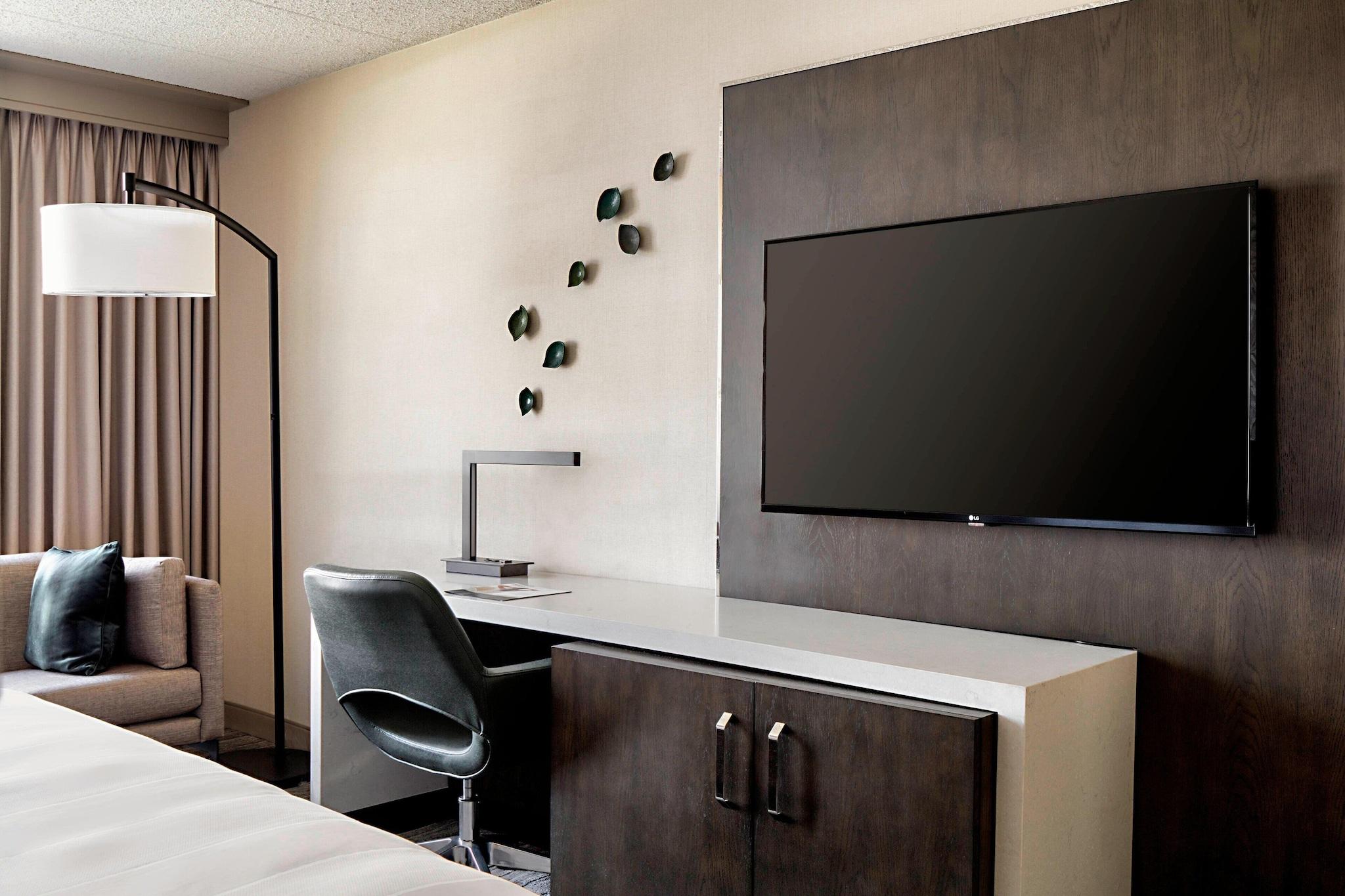 Double Executive King Bed