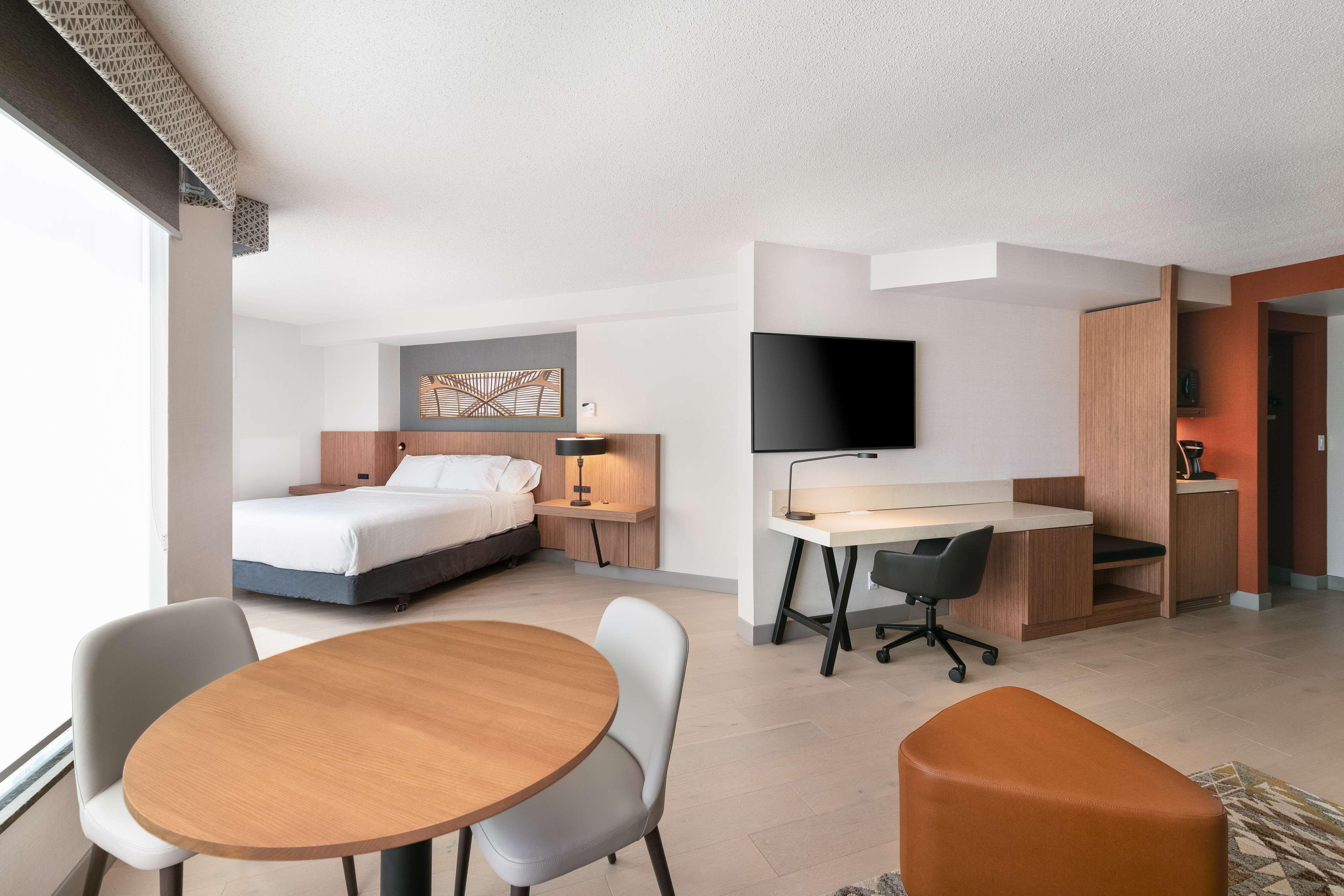 Junior Suite King Size Bed