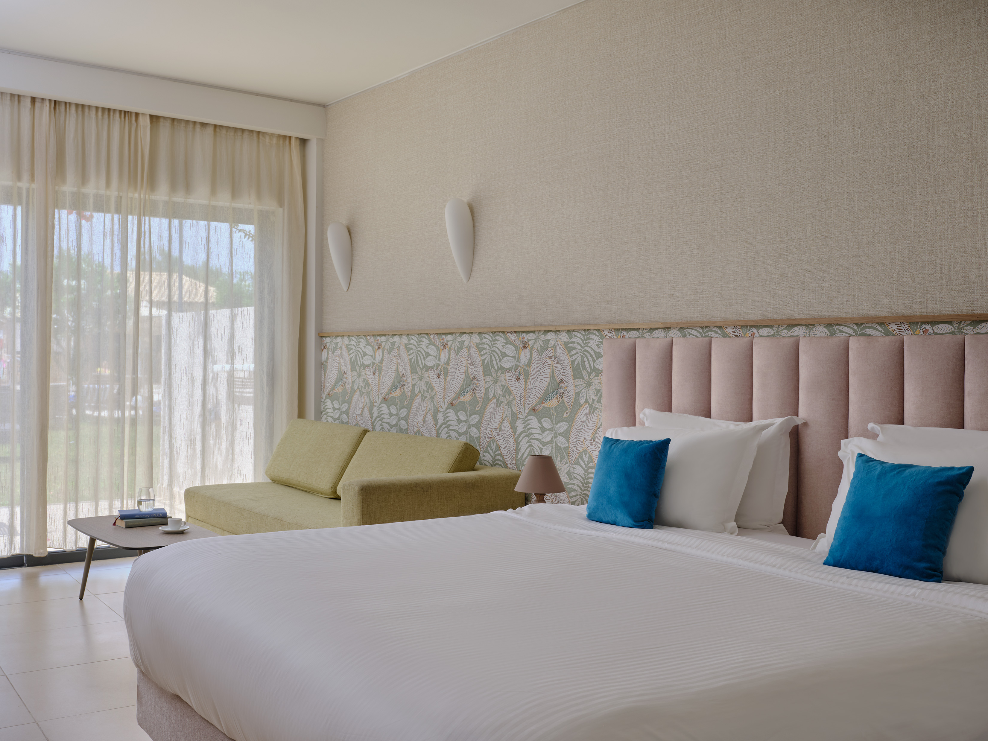 Junior Suite Side Sea View