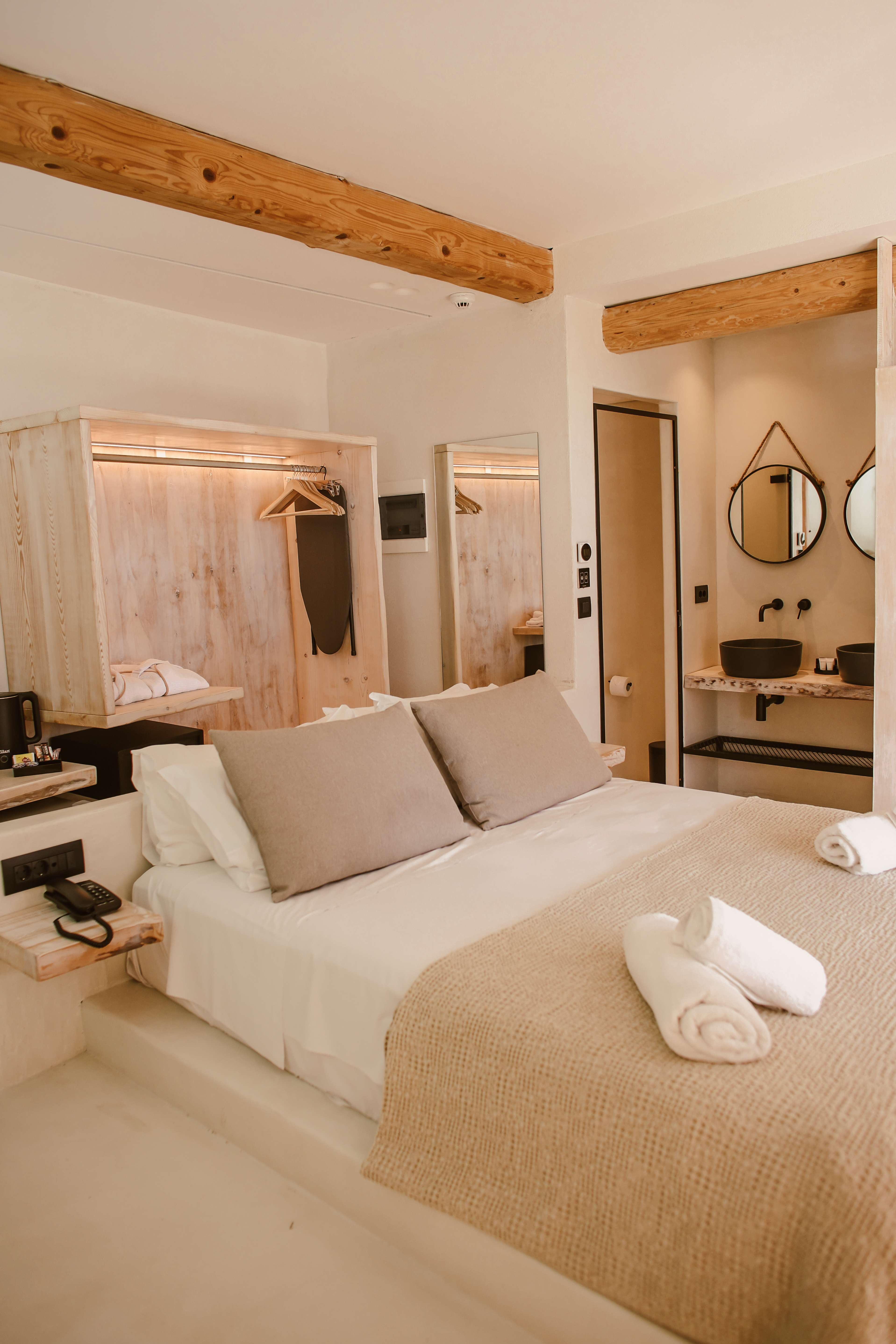 Suite Sea View King Bed