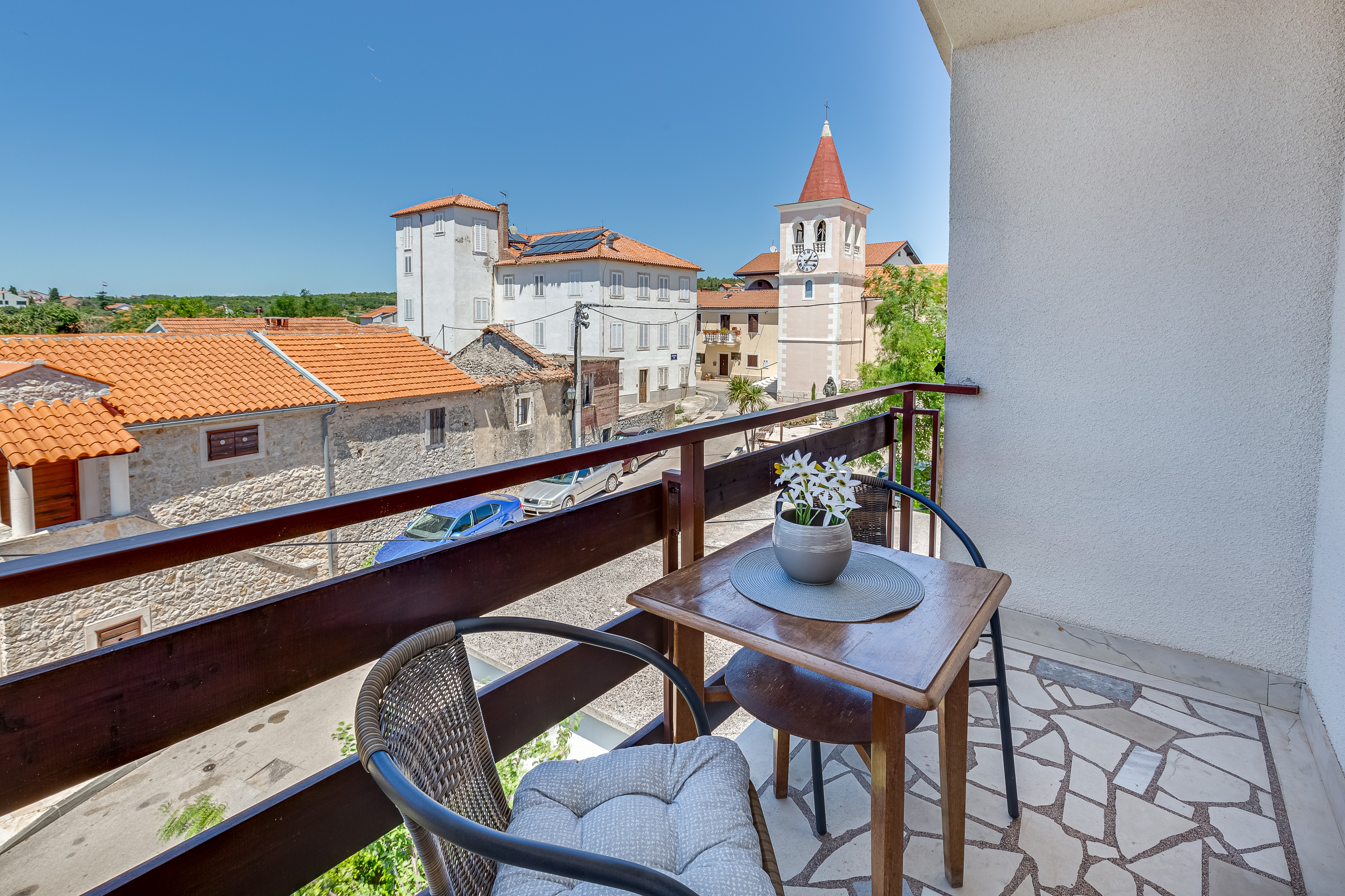 Apartment Capacity 2