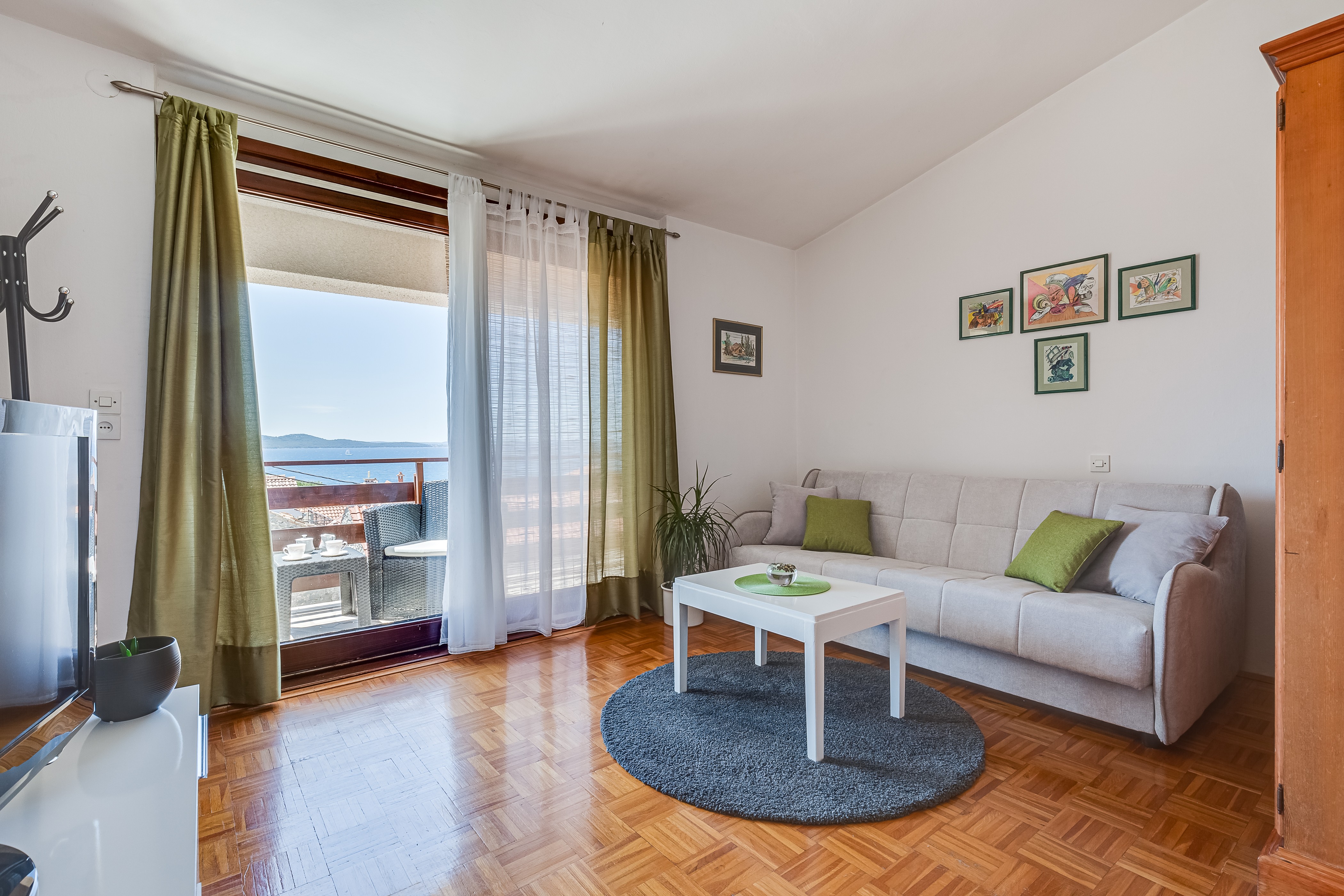 Apartment Capacity 2