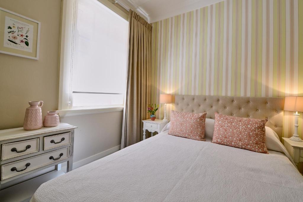 Room Classic Queen Bed