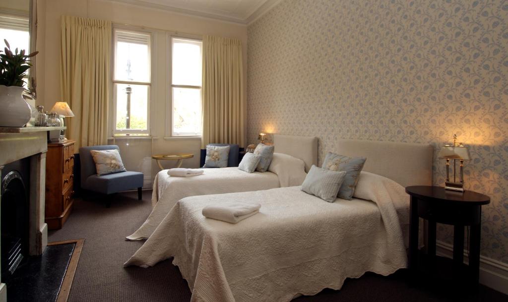 Double or Twin with Shared Bathroom