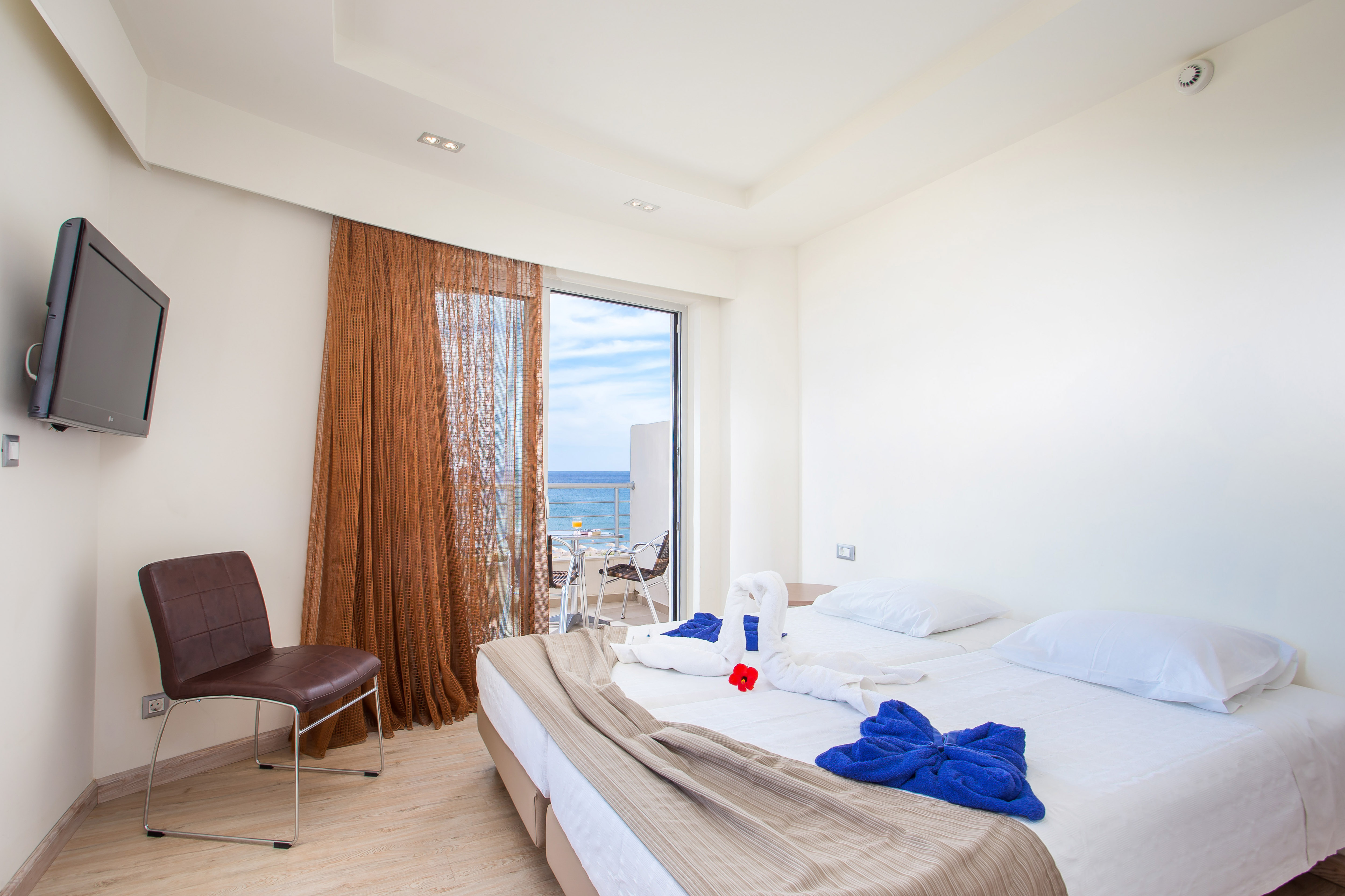 Family Room Deluxe Sea View