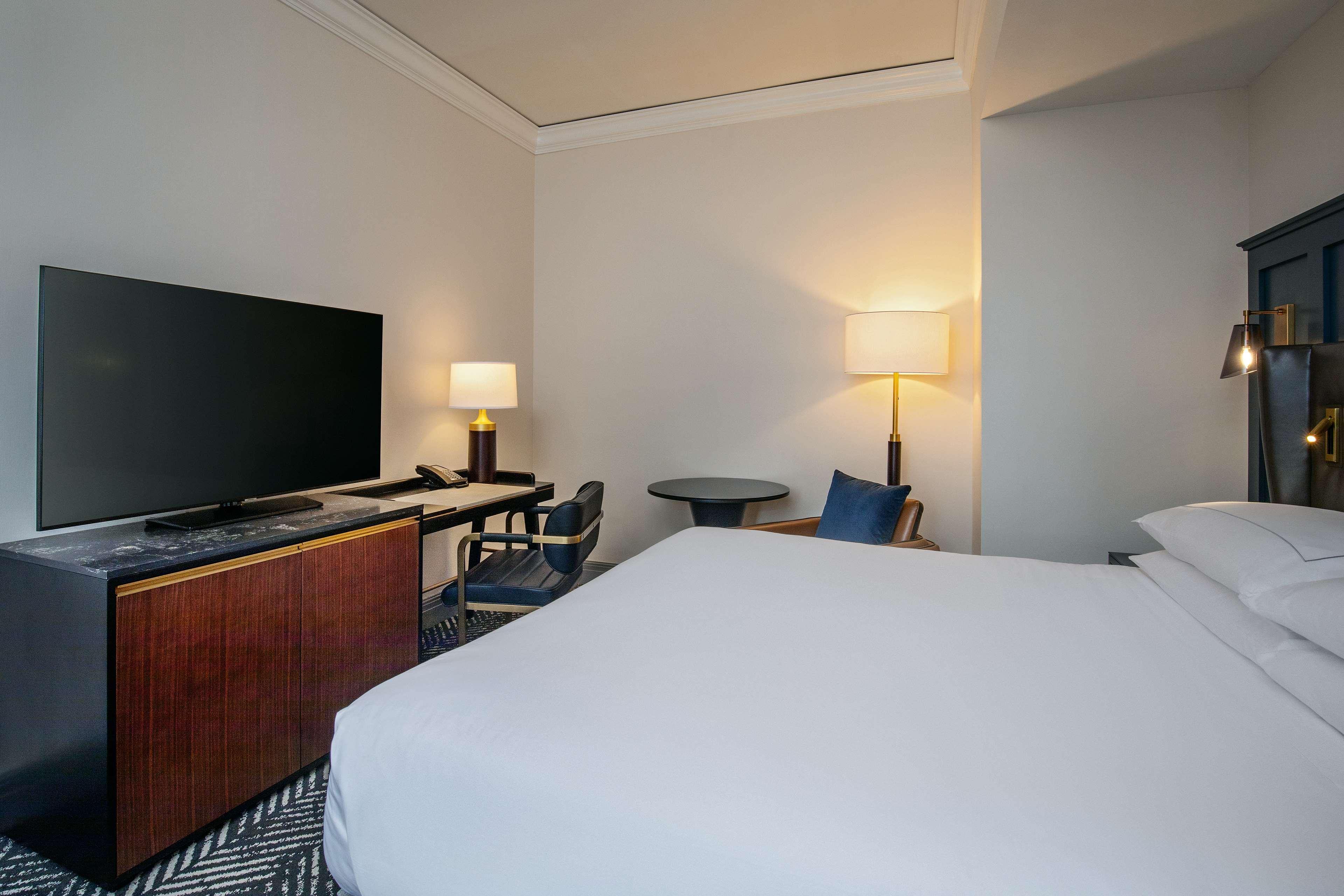 Suite King Bed One Bedroom 