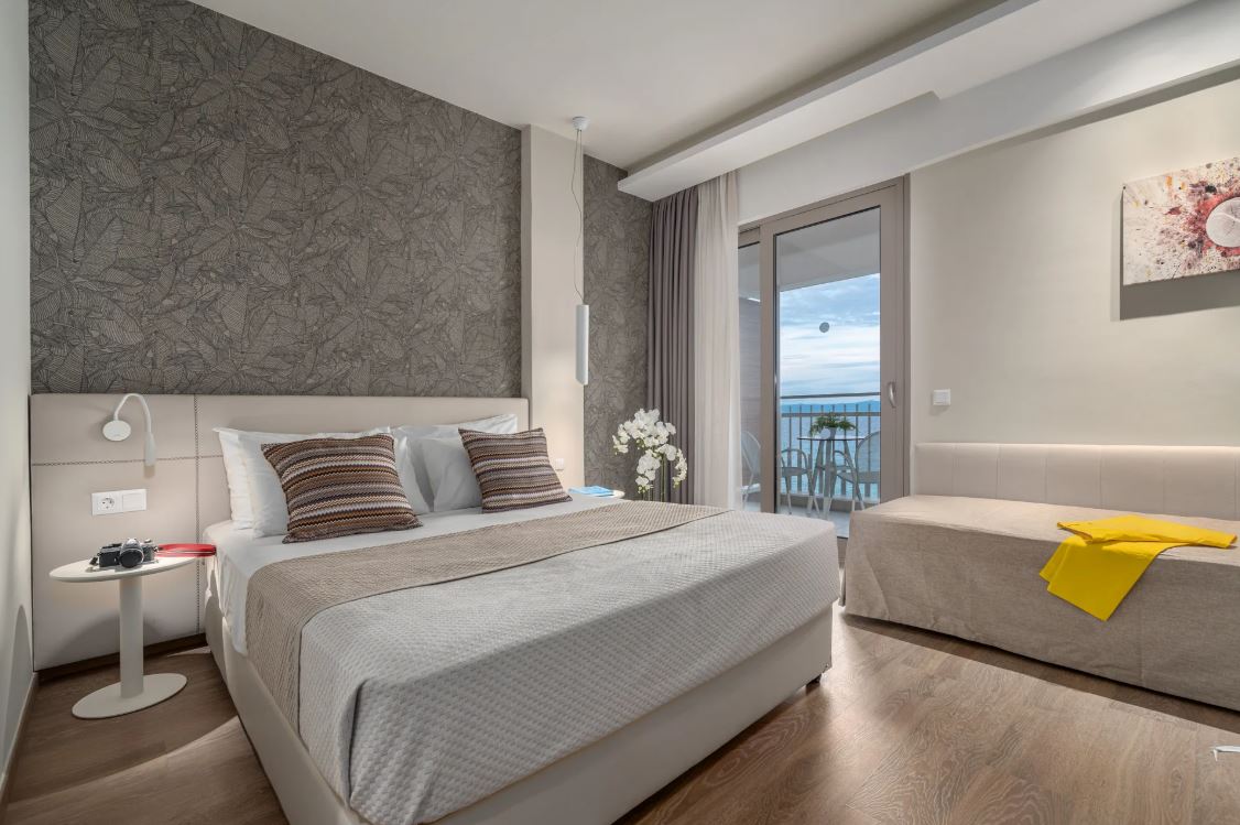 Double or Twin Premium Sea View