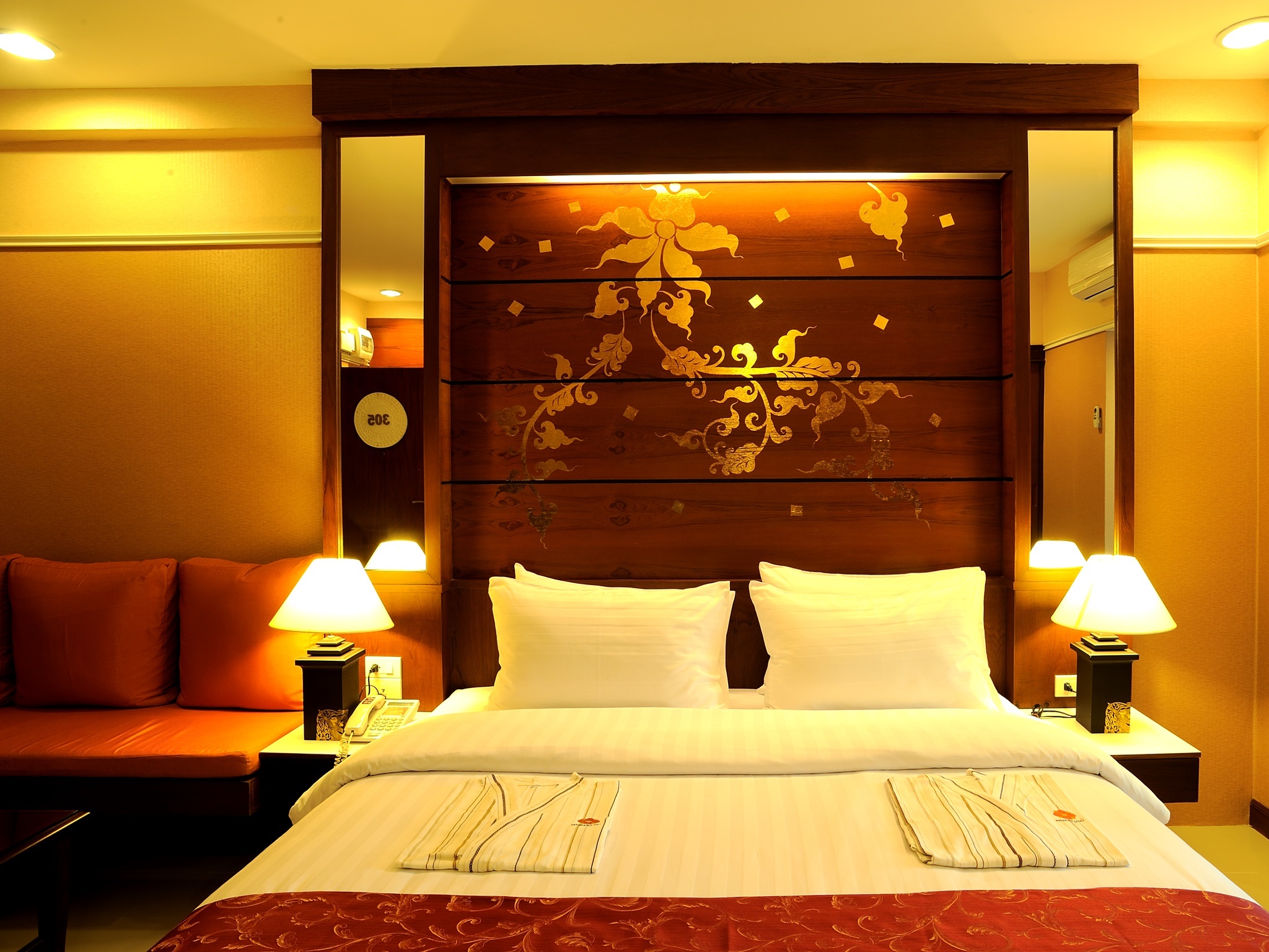 Double or Twin Deluxe