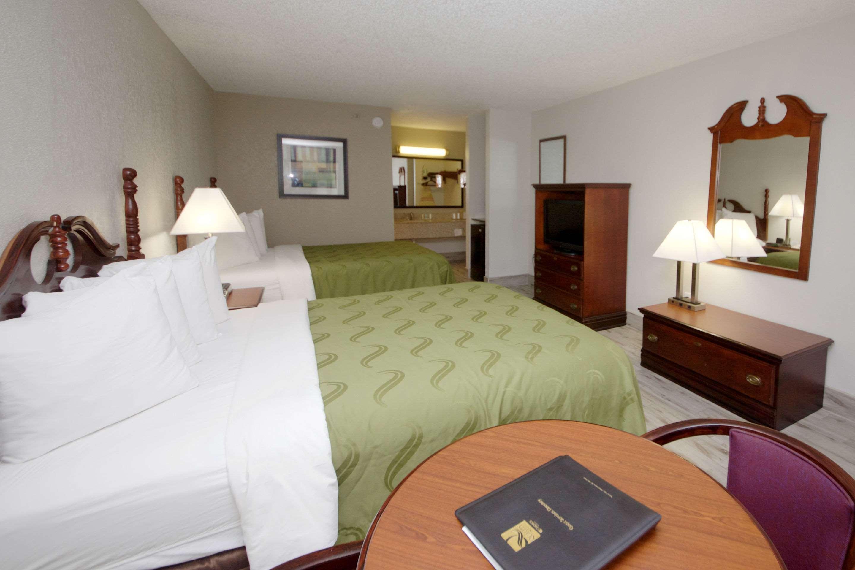 Double Two Queen Beds Non Smoking