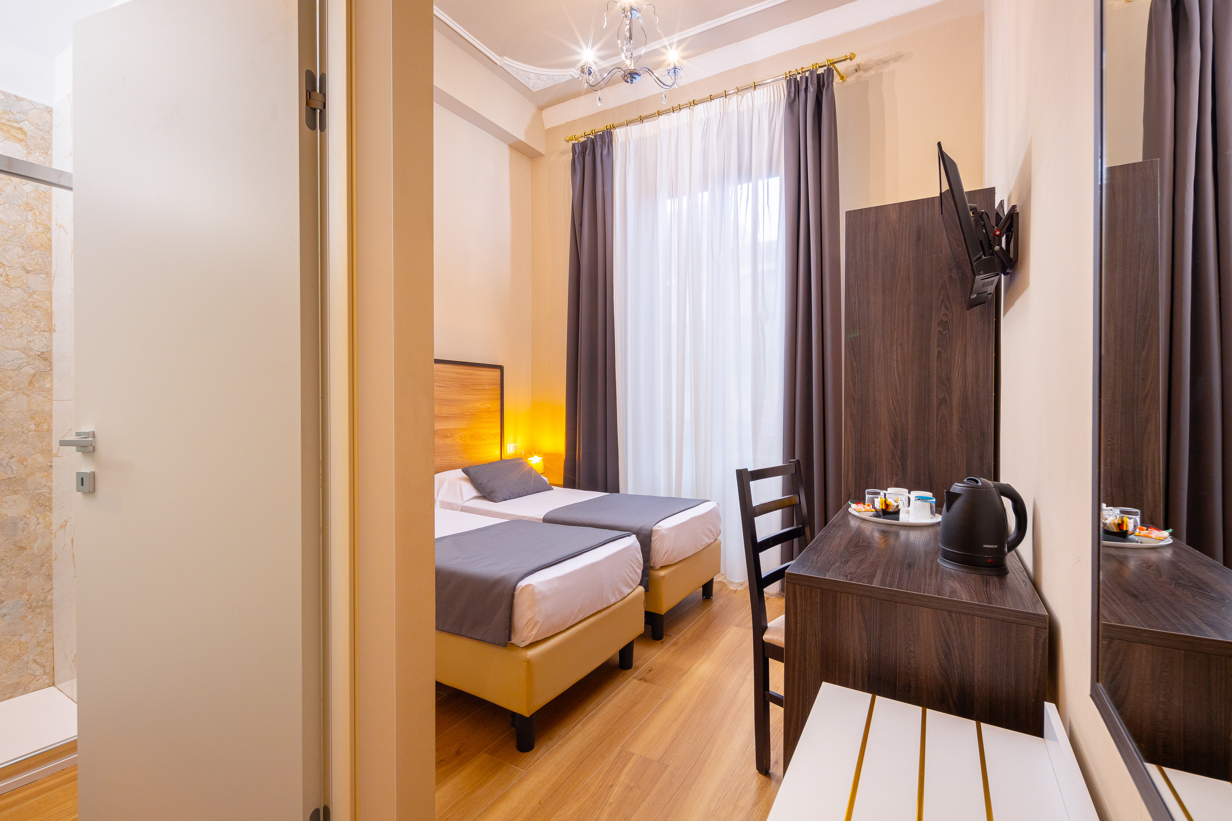 Double or Twin Standard