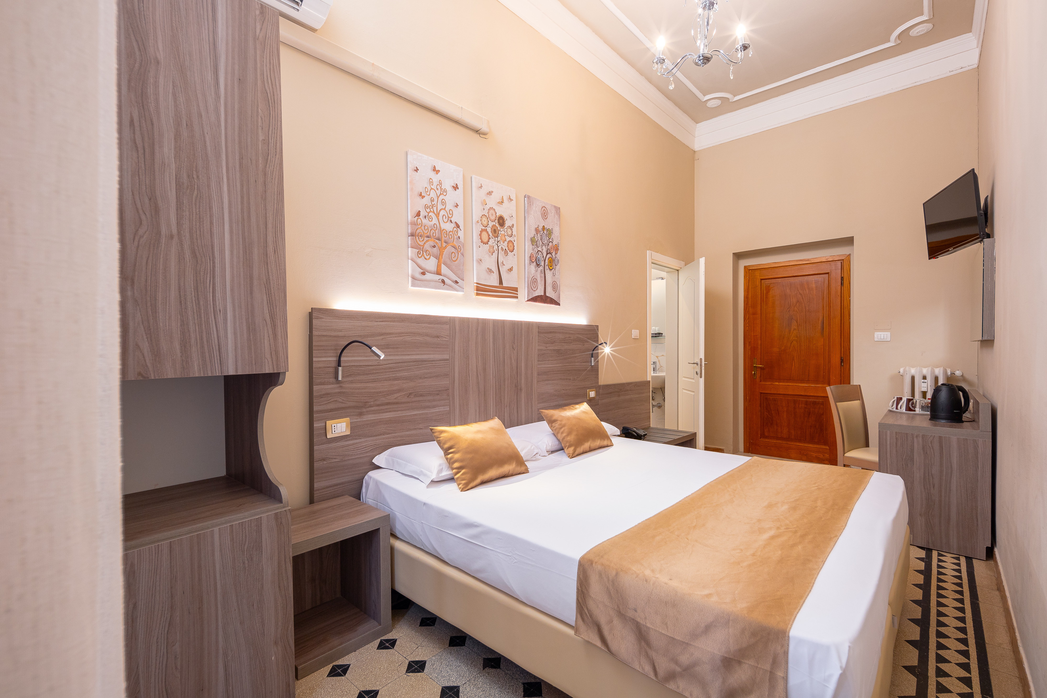 Double or Twin Standard