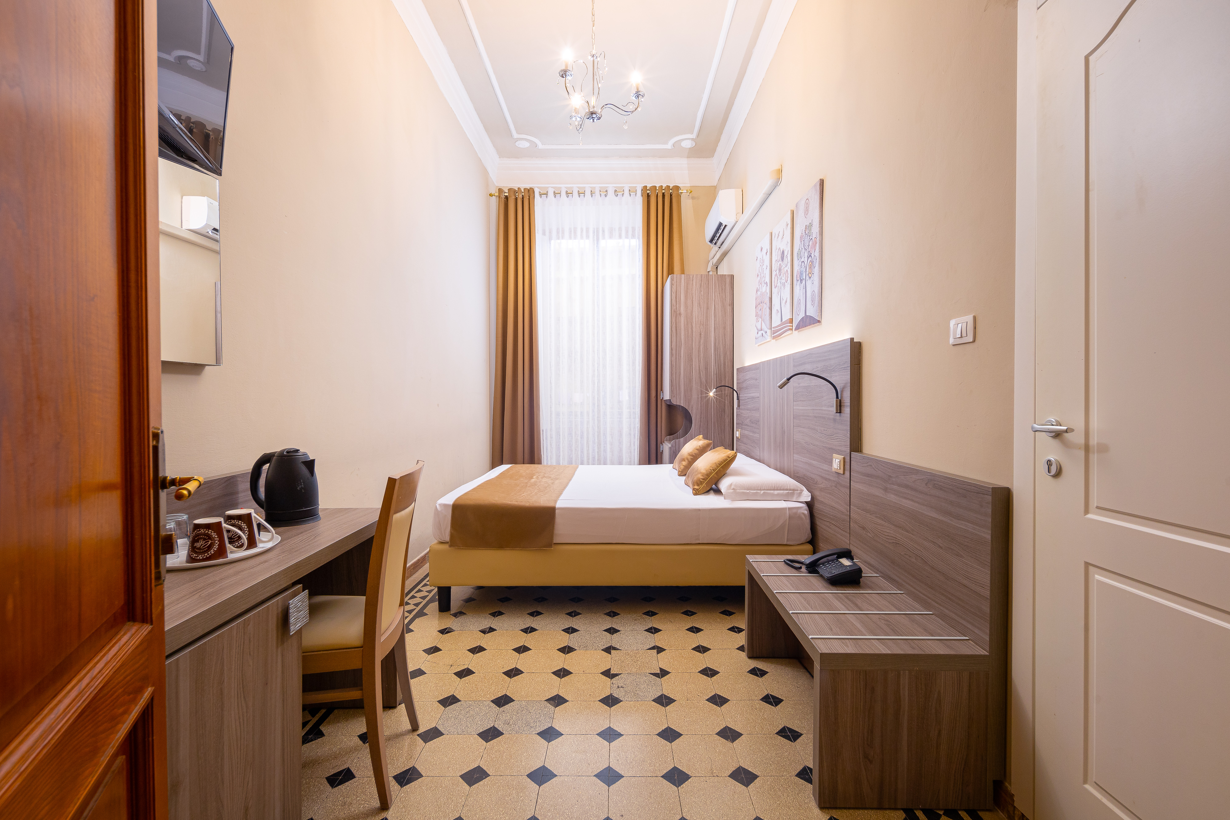 Double or Twin Standard