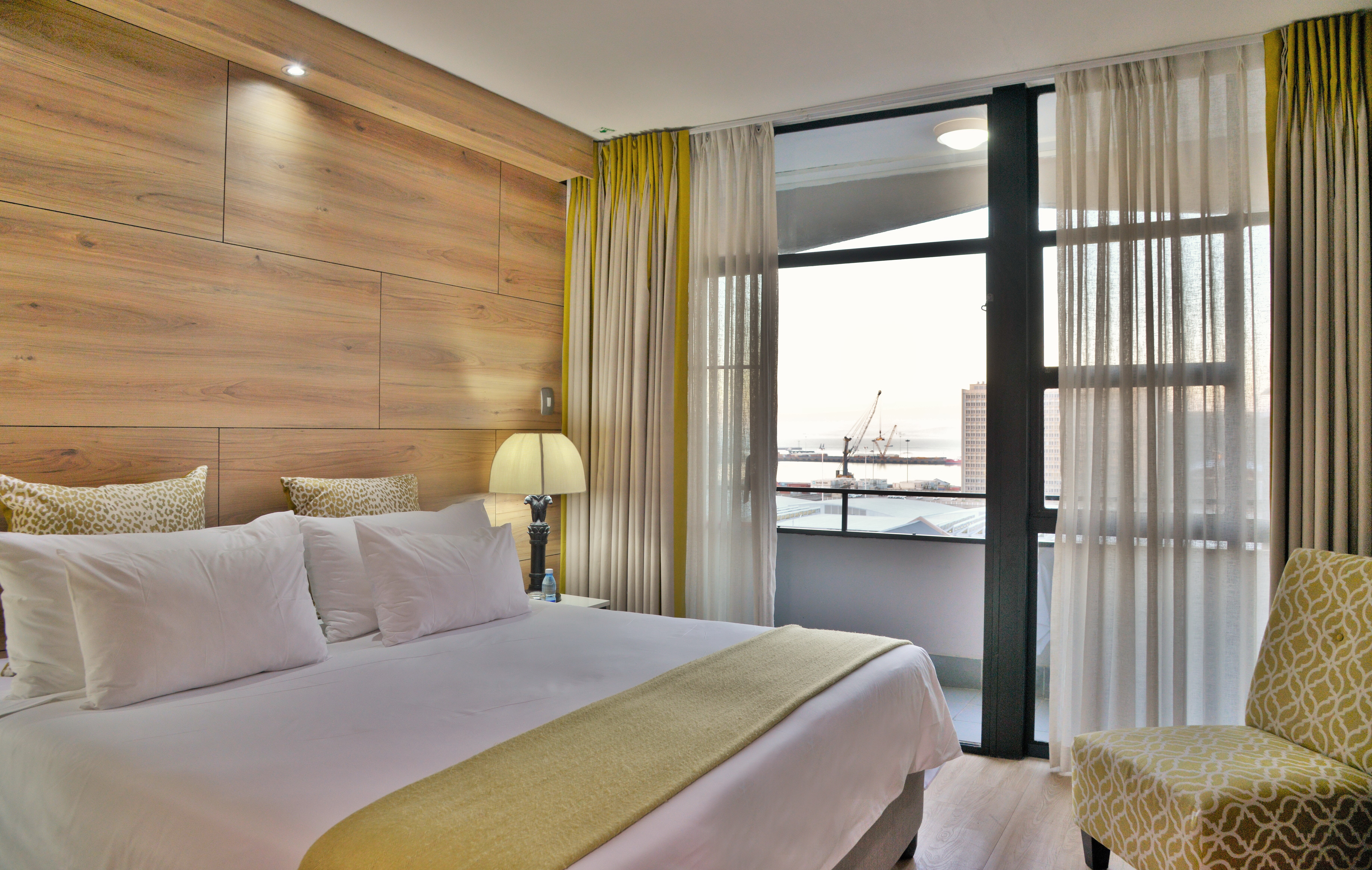 Family Room Executive