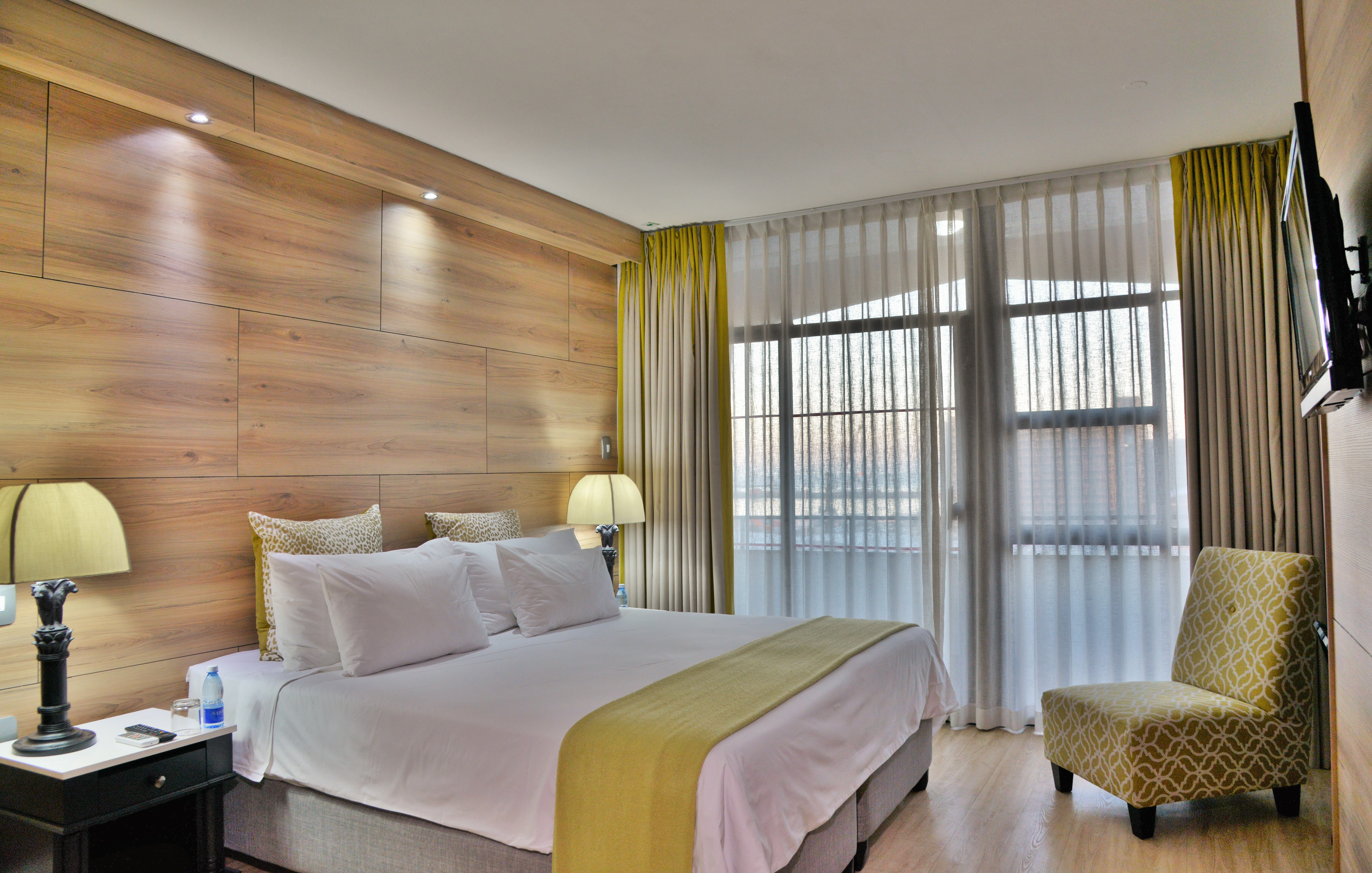 Family Room Executive