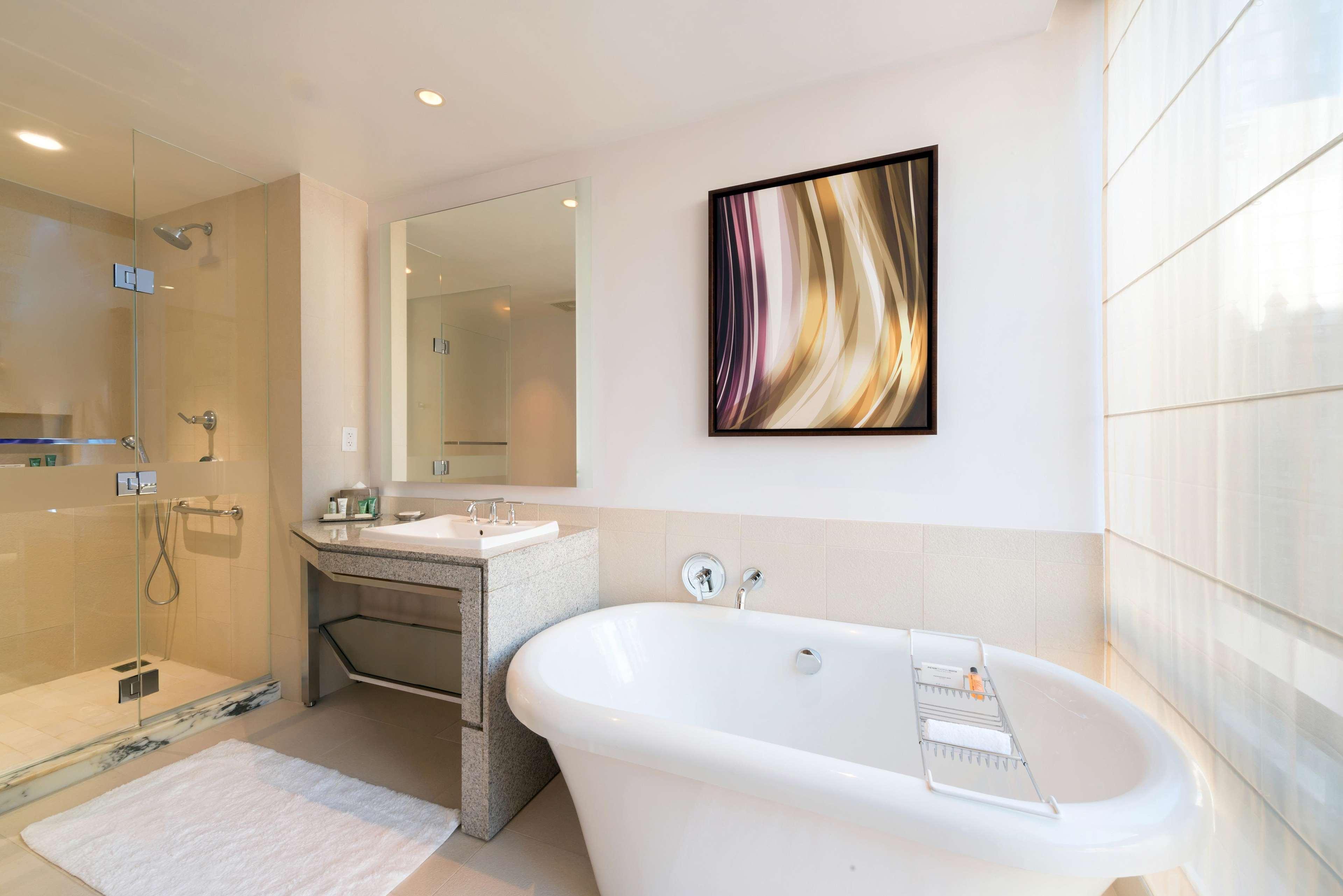 Double King Bed One Bedroom 