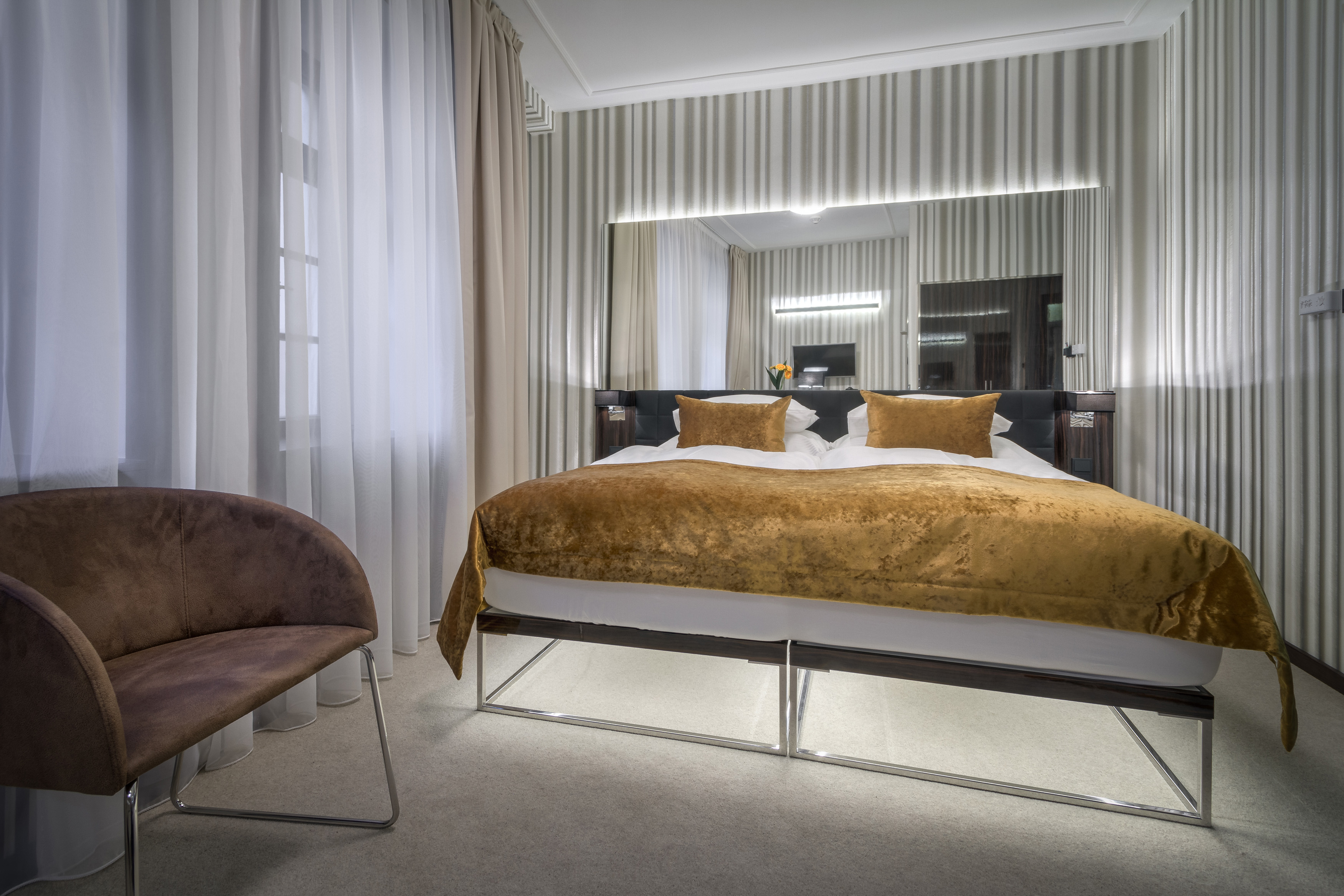 Double or Twin Standard