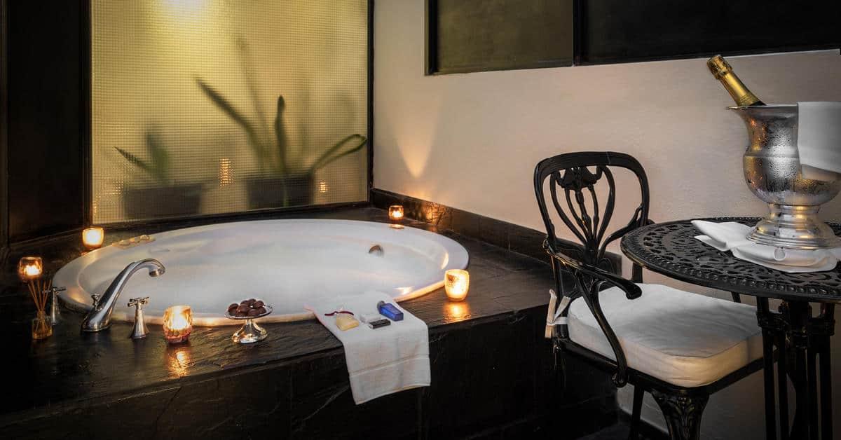 Double Deluxe King Bed