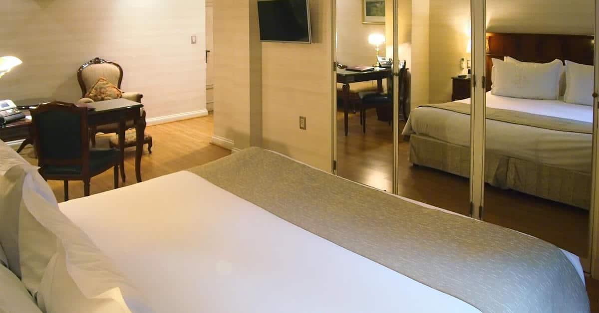 Double Deluxe King Bed