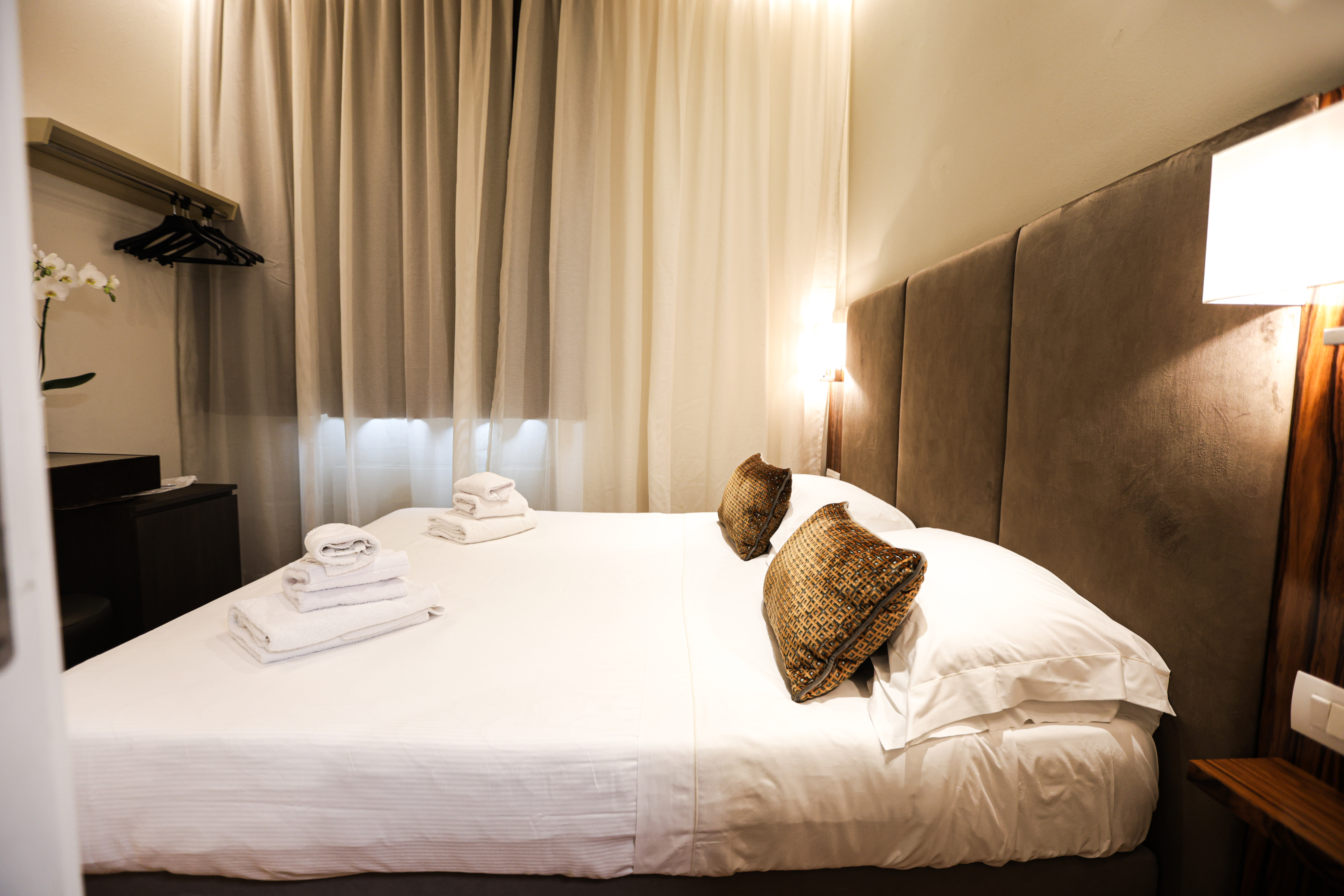 Double or Twin Standard