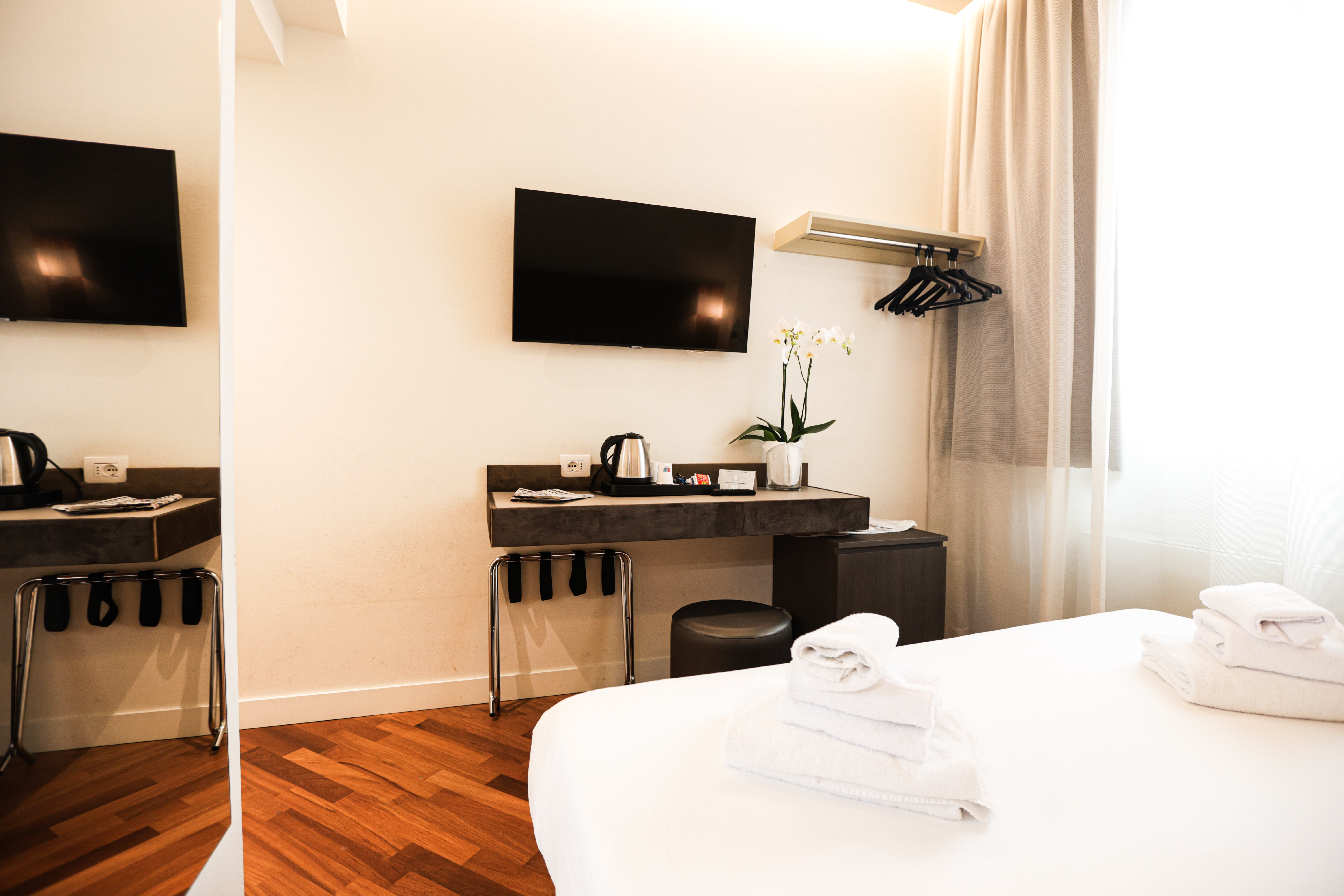 Double or Twin Standard