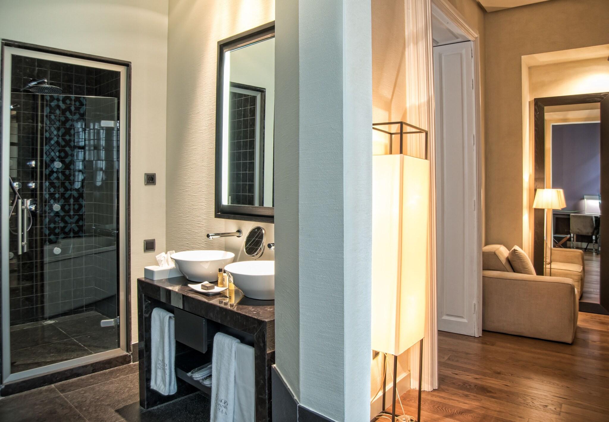 Double King Size Bed