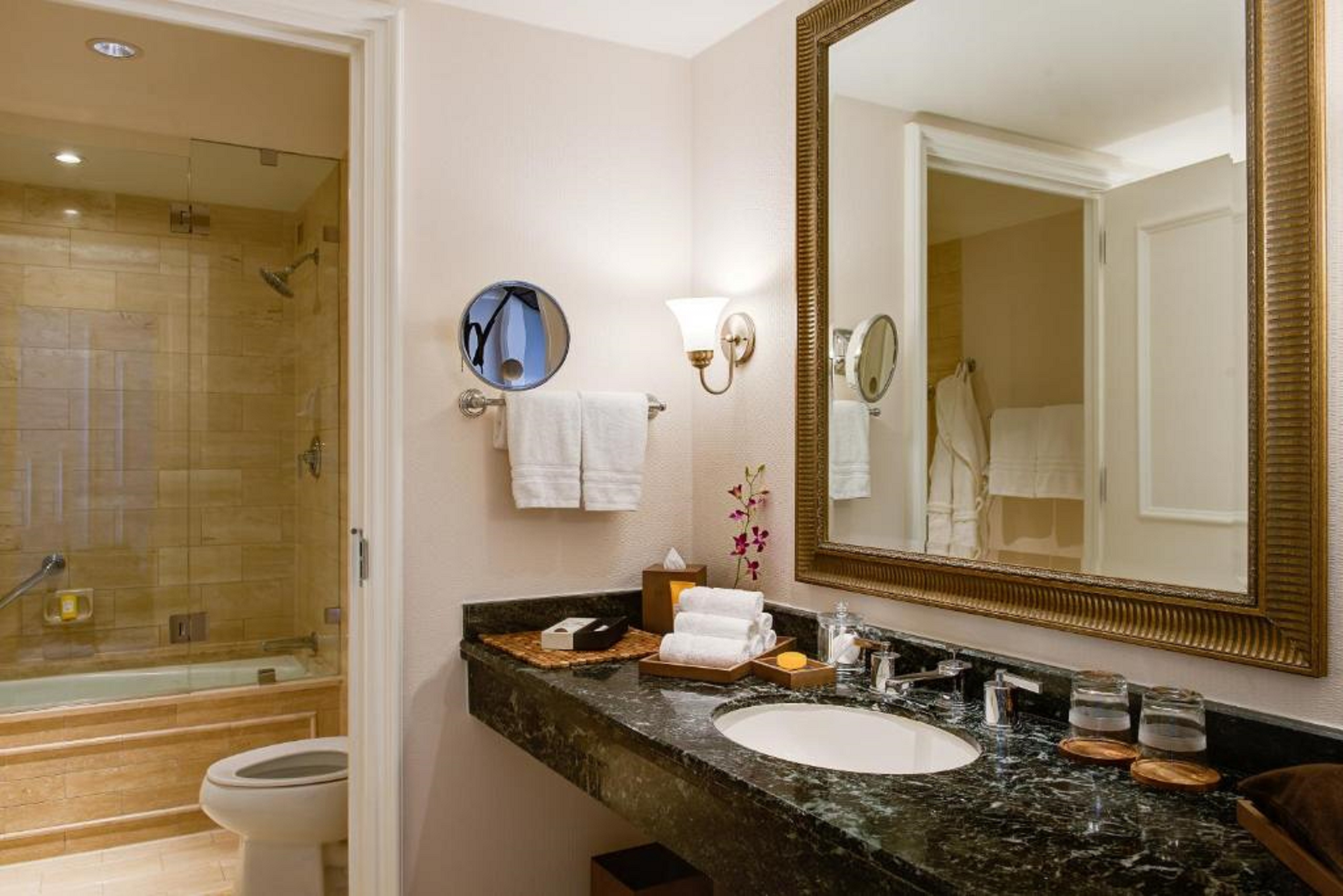 Twin Deluxe with Balcony