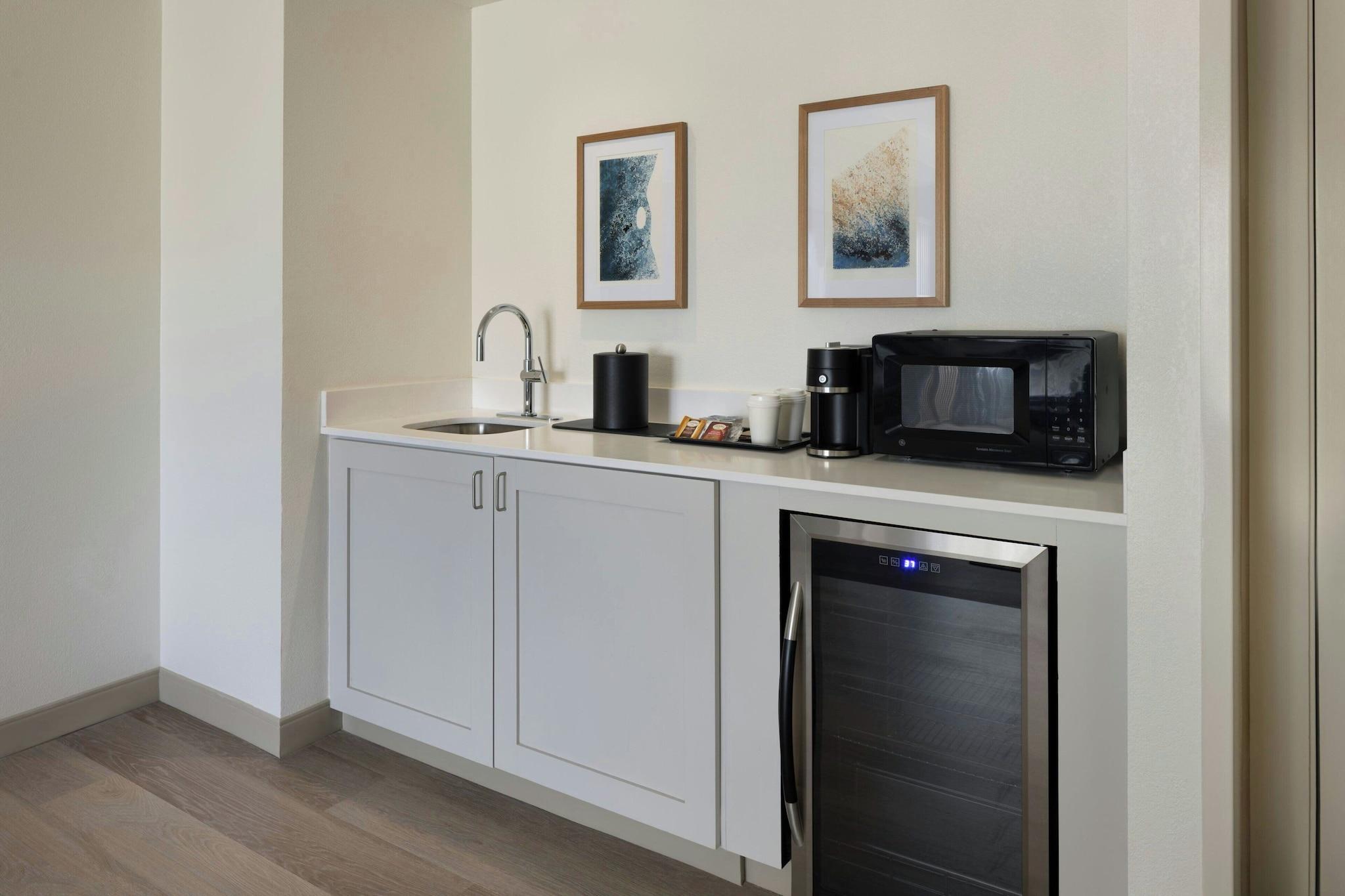 Suite Two Queen Beds