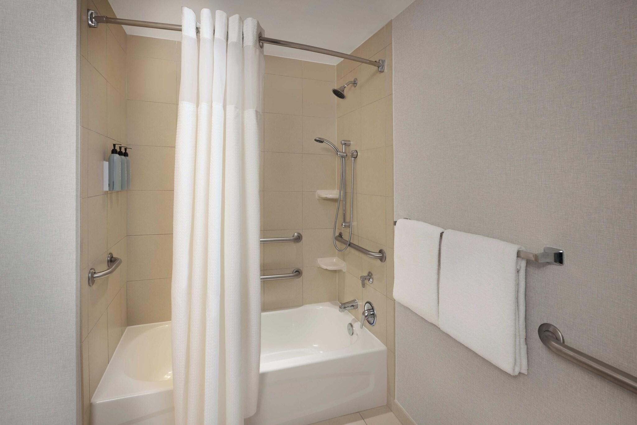 Double Accessible
