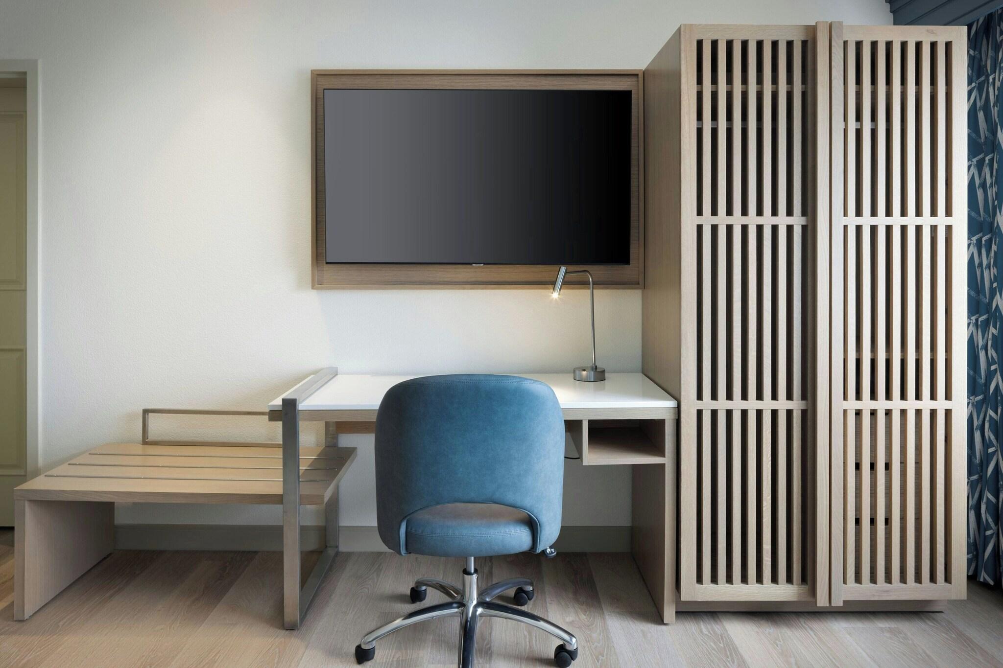 Double Accessible King Size Bed