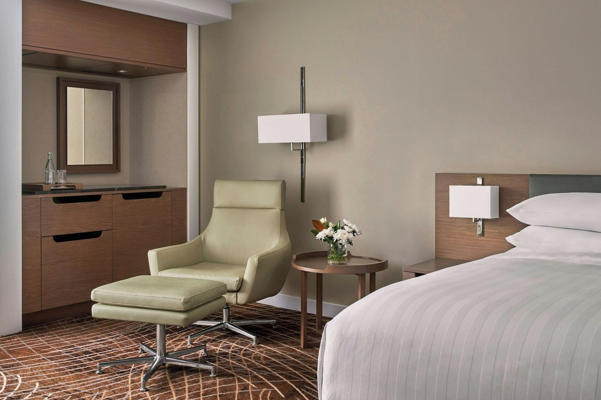 Double Premier with Views