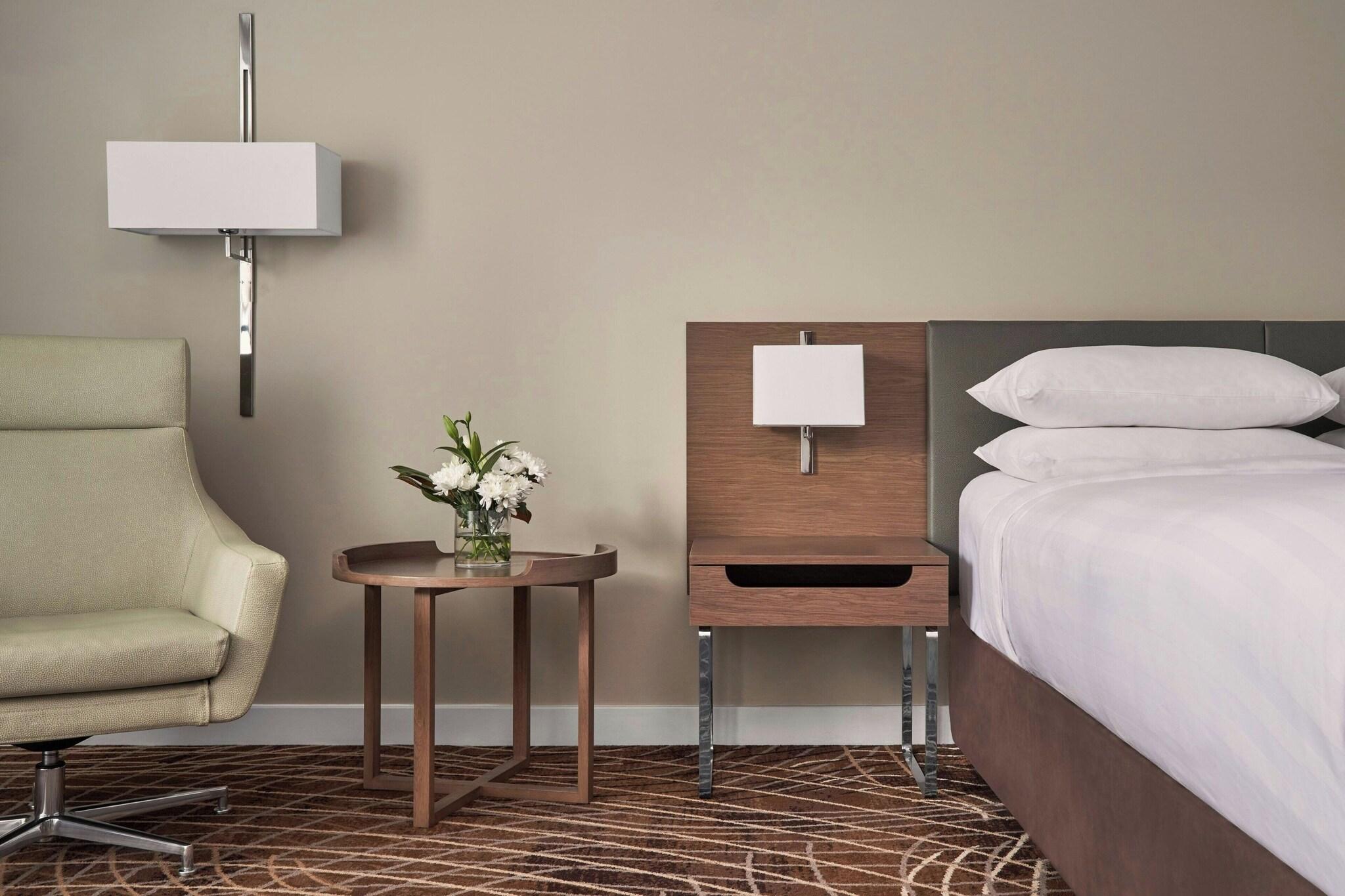 Double Premier Queen Bed