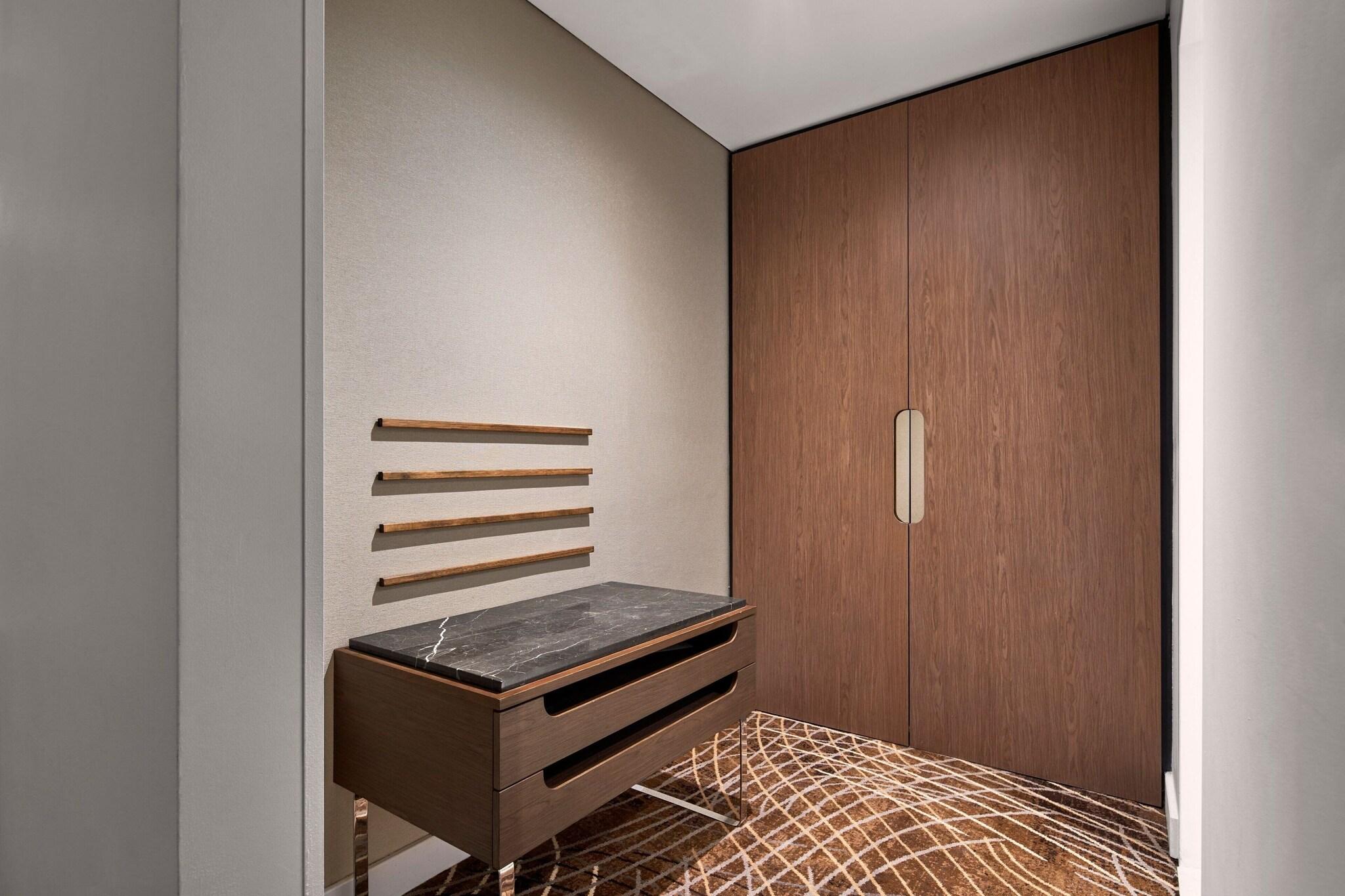 Double Premier Queen Bed