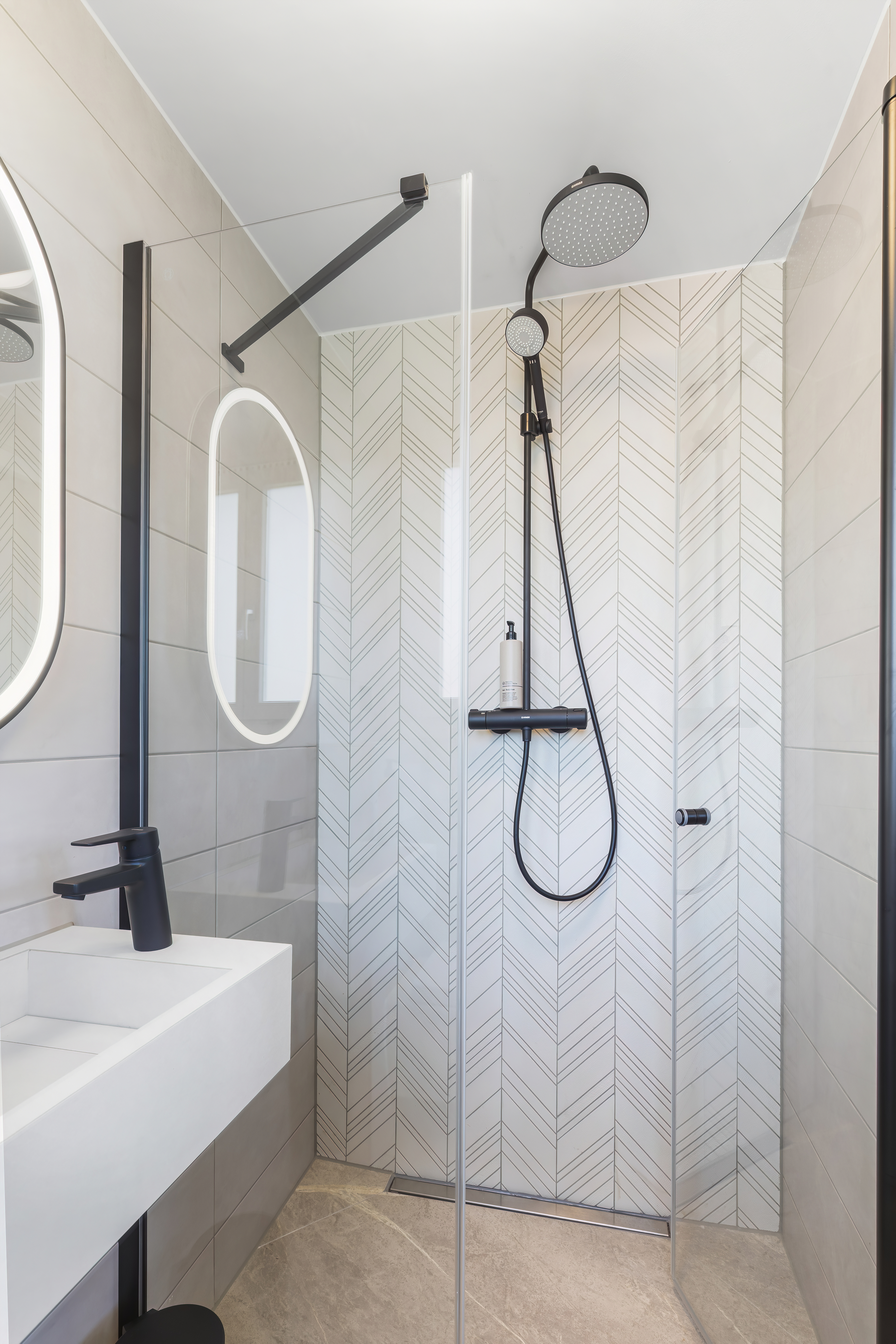 Double Queen Size Bed