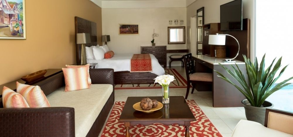 Double with Private Pool